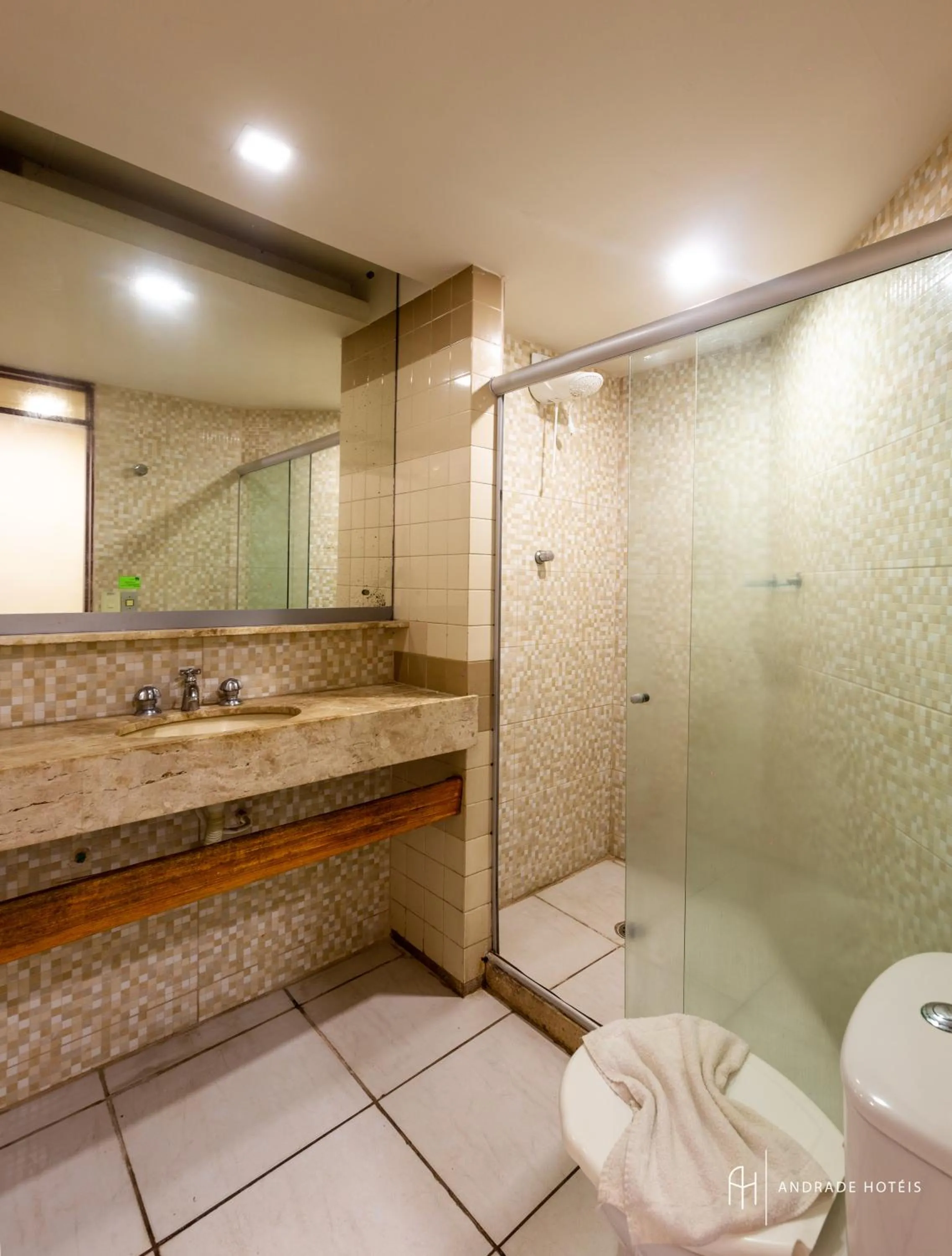 Toilet in Rede Andrade Plaza Recife