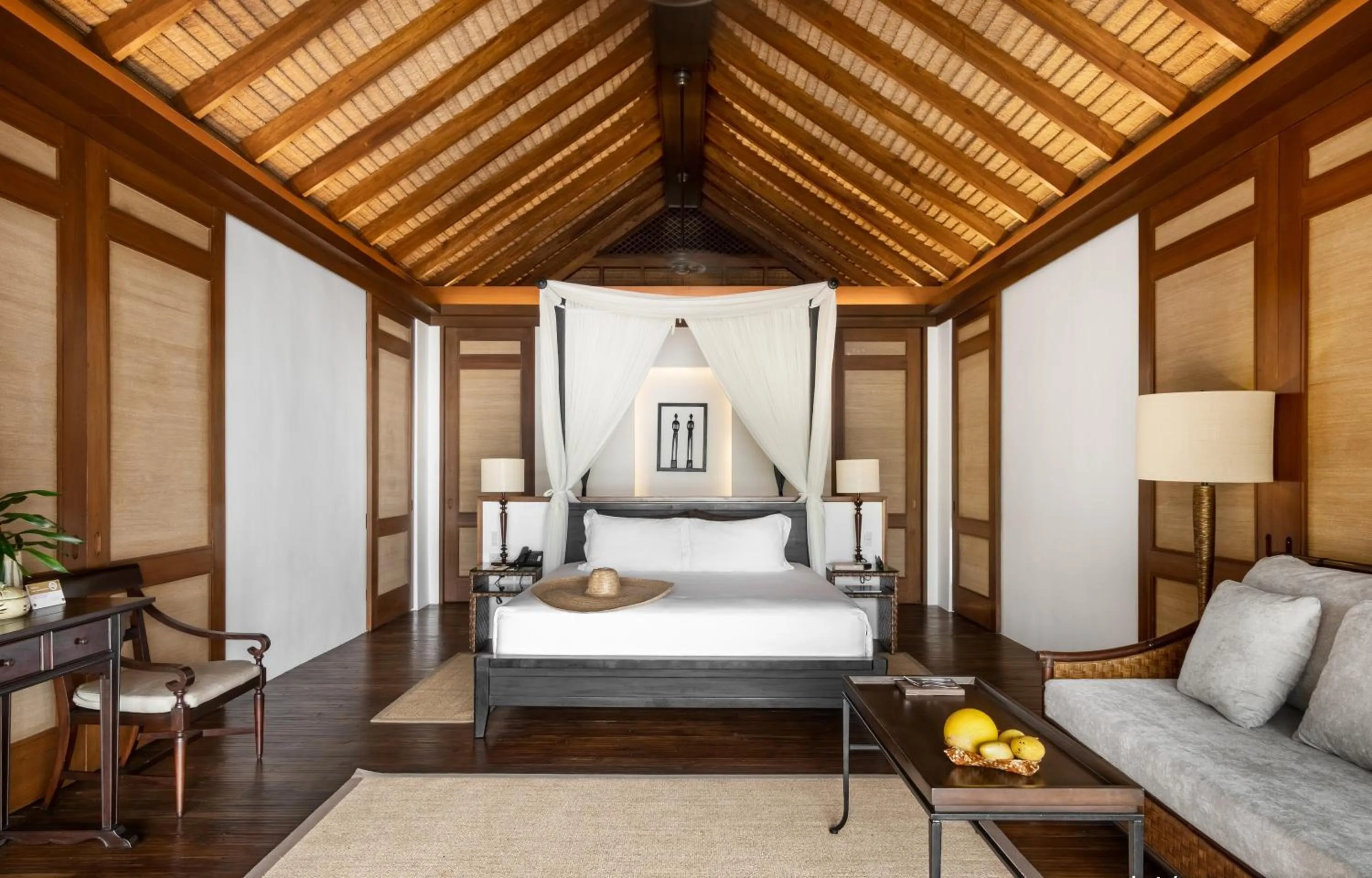 Bed in El Nido Resorts Pangulasian Island