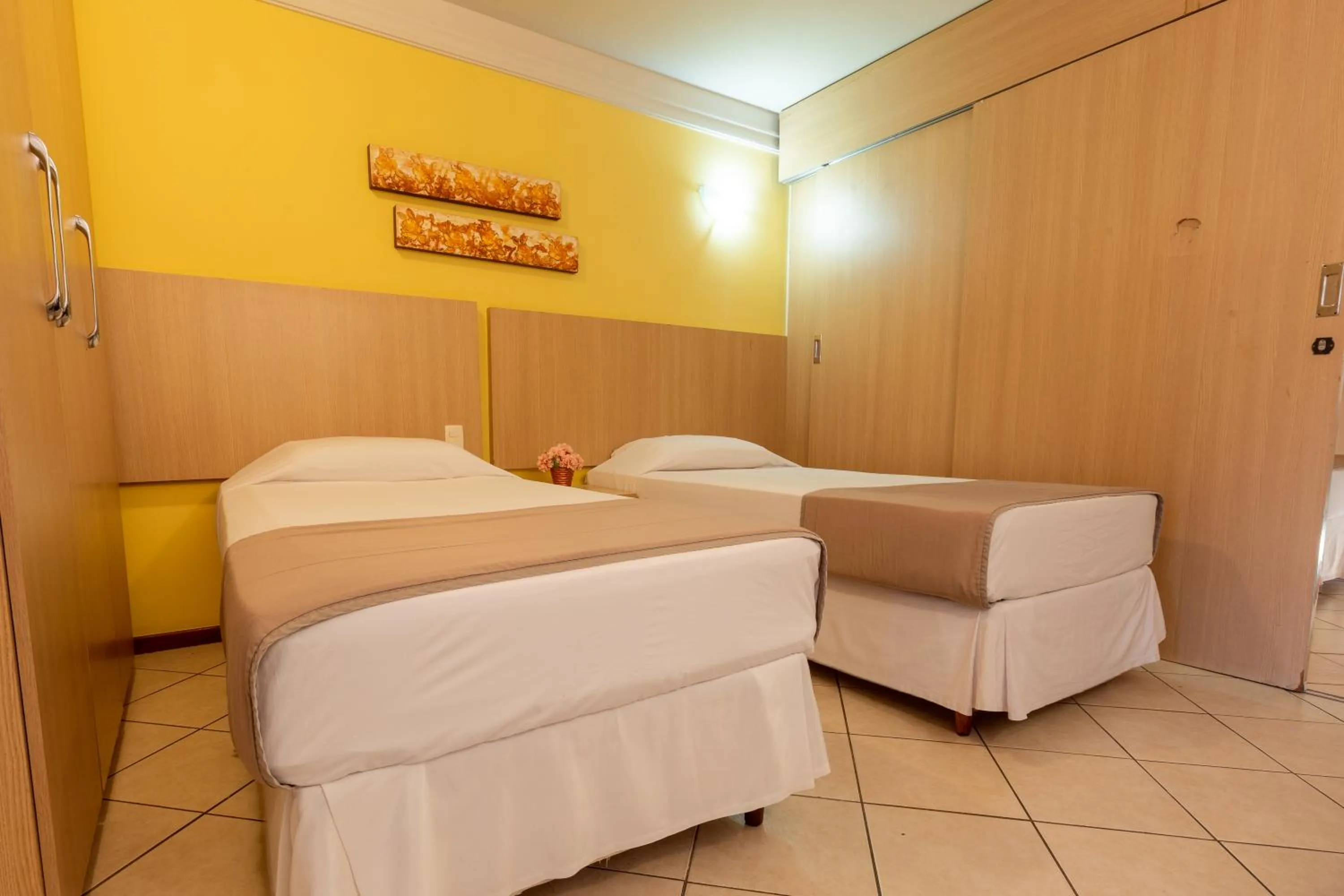 Bedroom, Bed in Rede Andrade Comfort