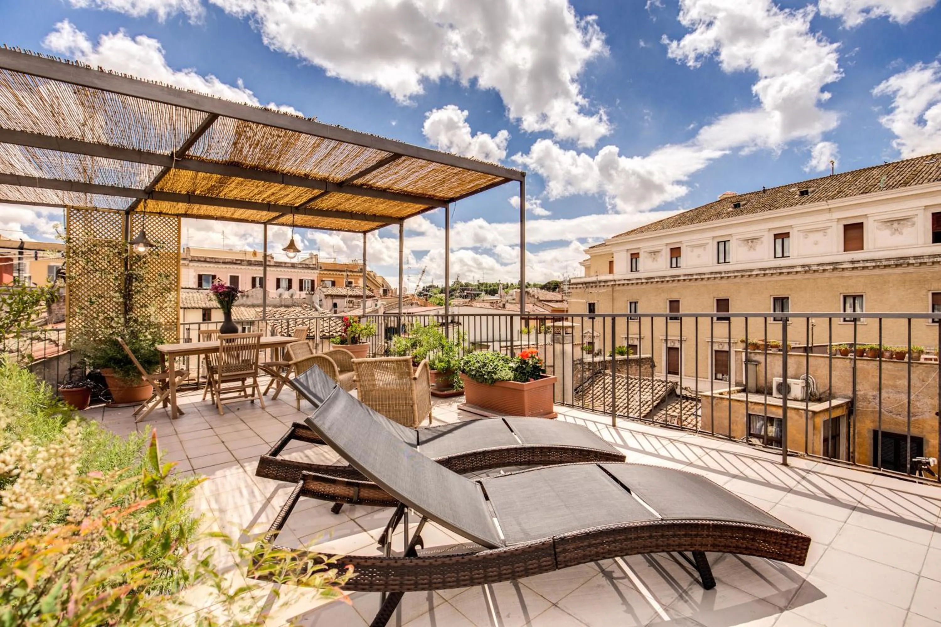 Trastevere Attic with Terrace