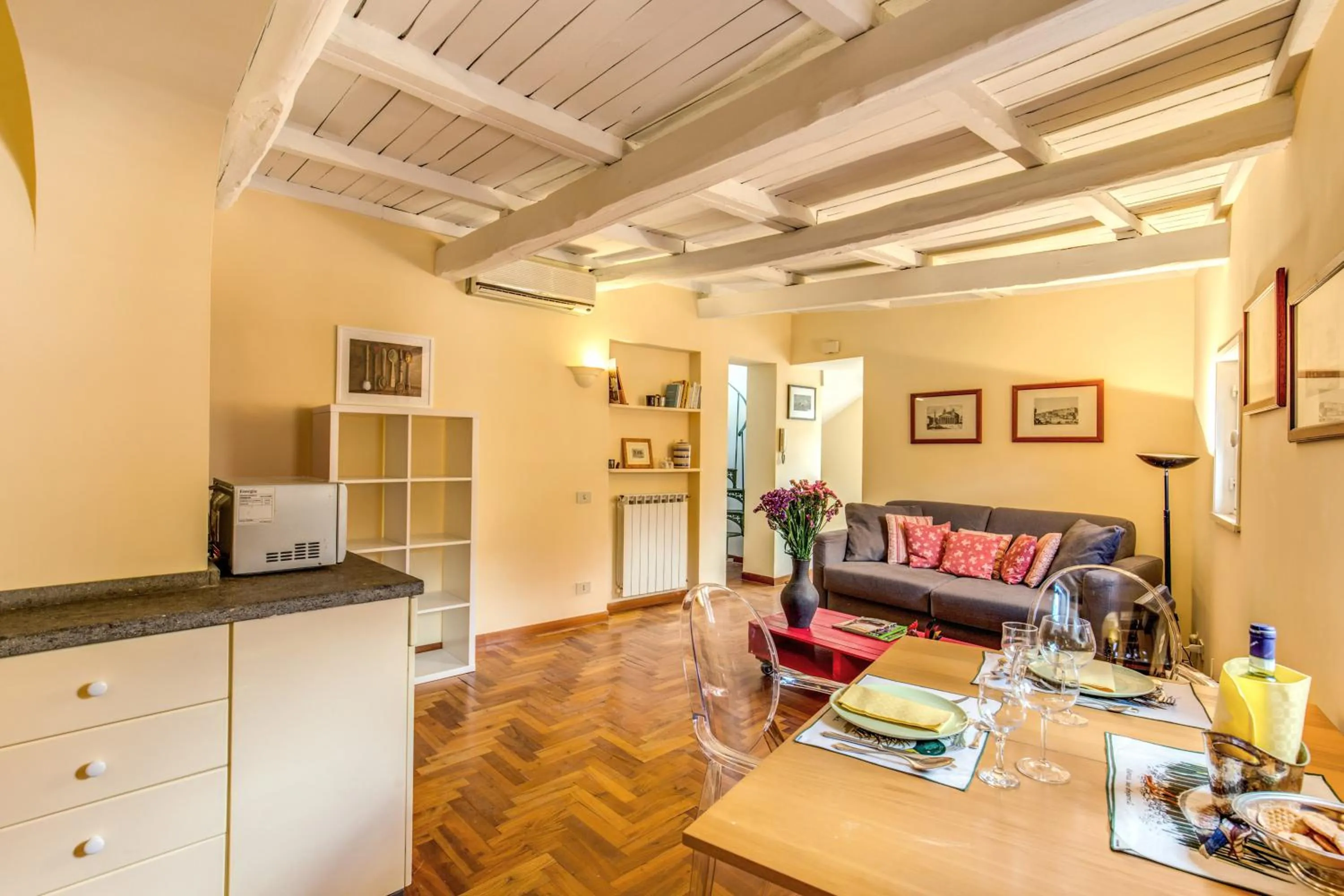 Trastevere Attic with Terrace