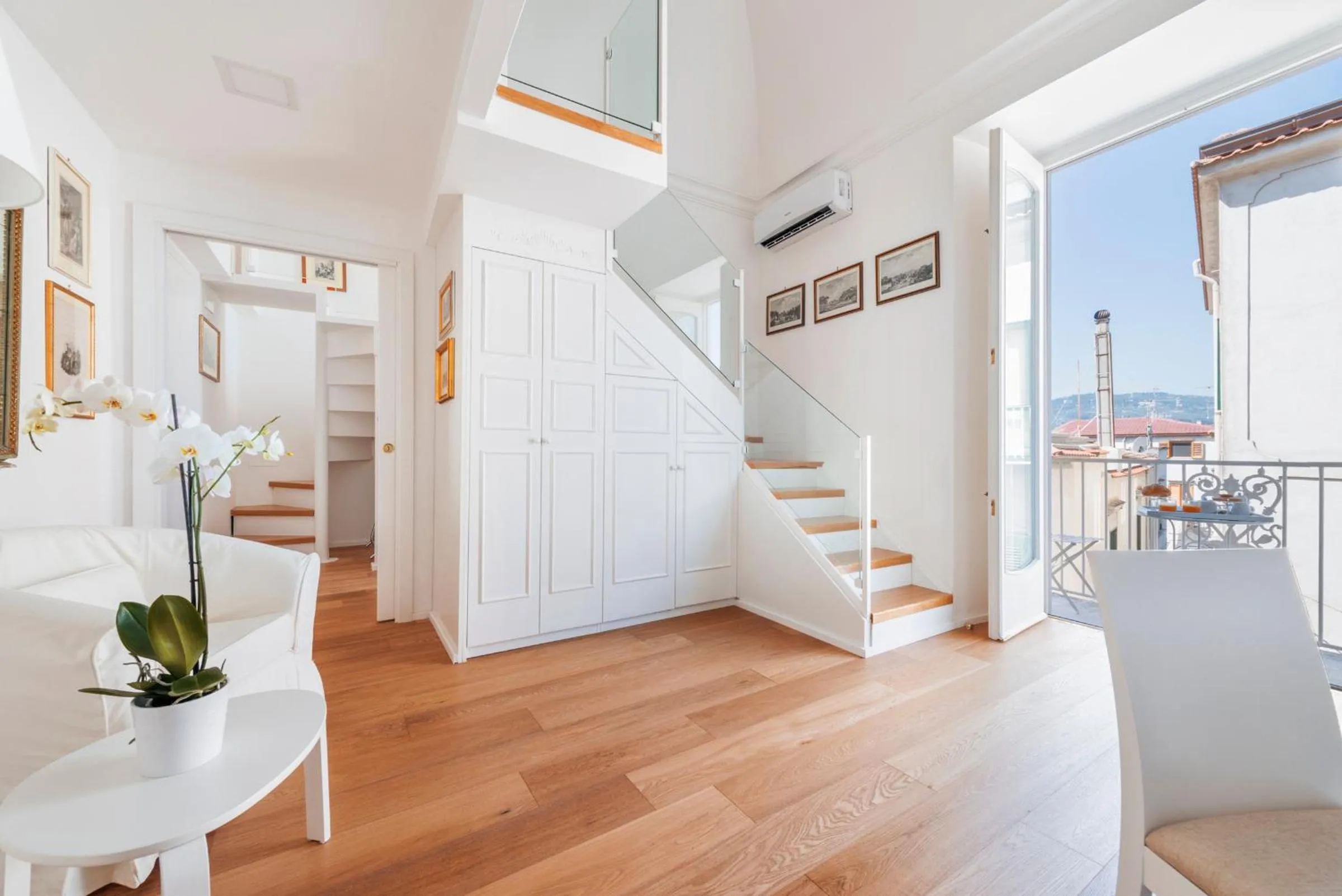 Decorative detail in Palazzo Sassi