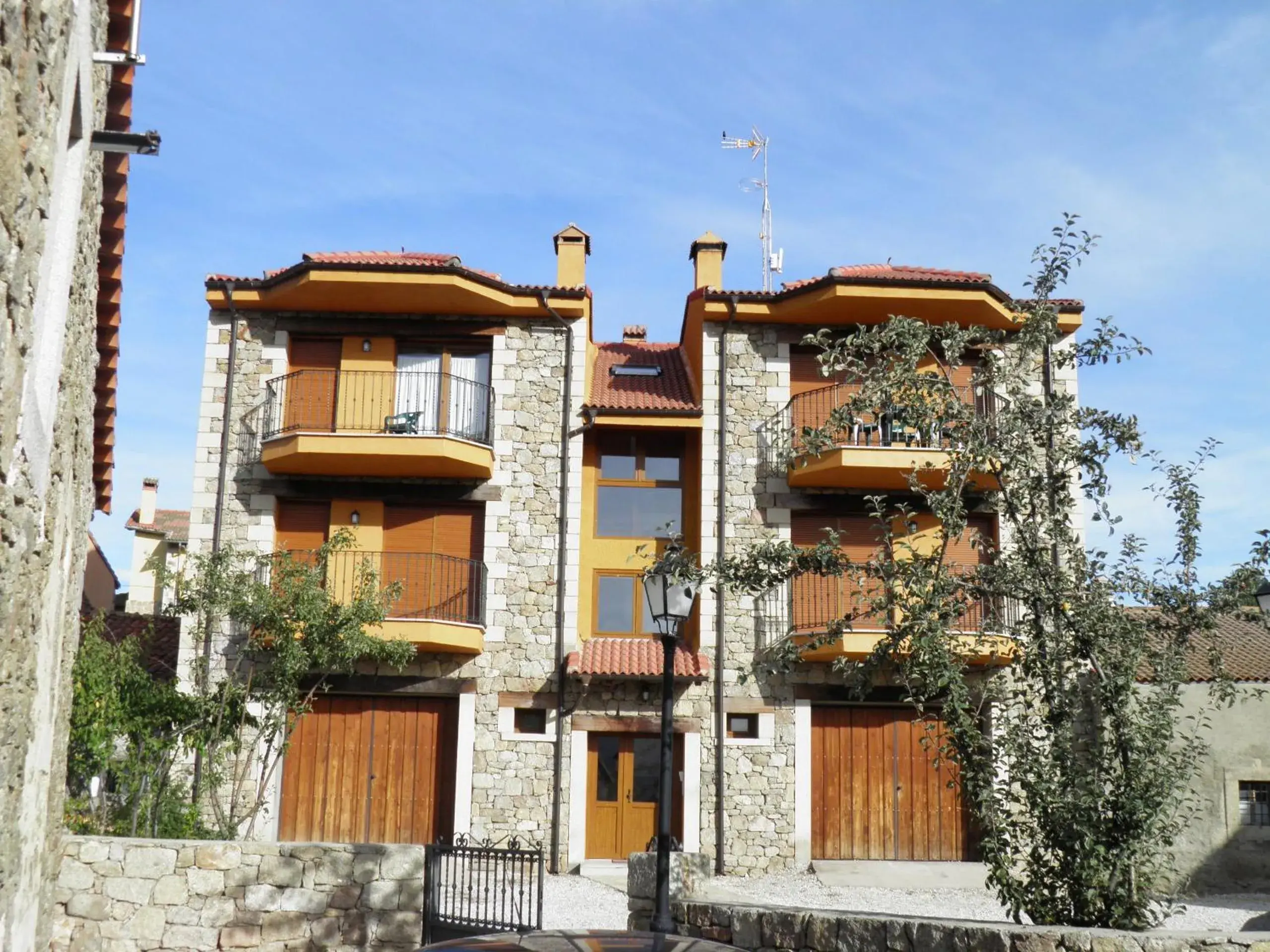 Mirasierra II Y III Mirasierra II Y III