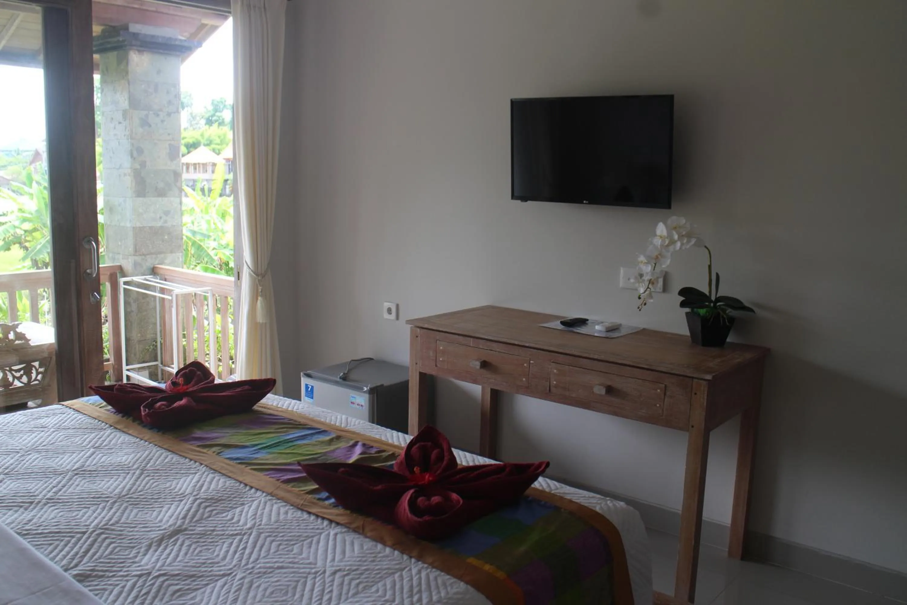 TV and multimedia, Bed in Betutu Bali Villas