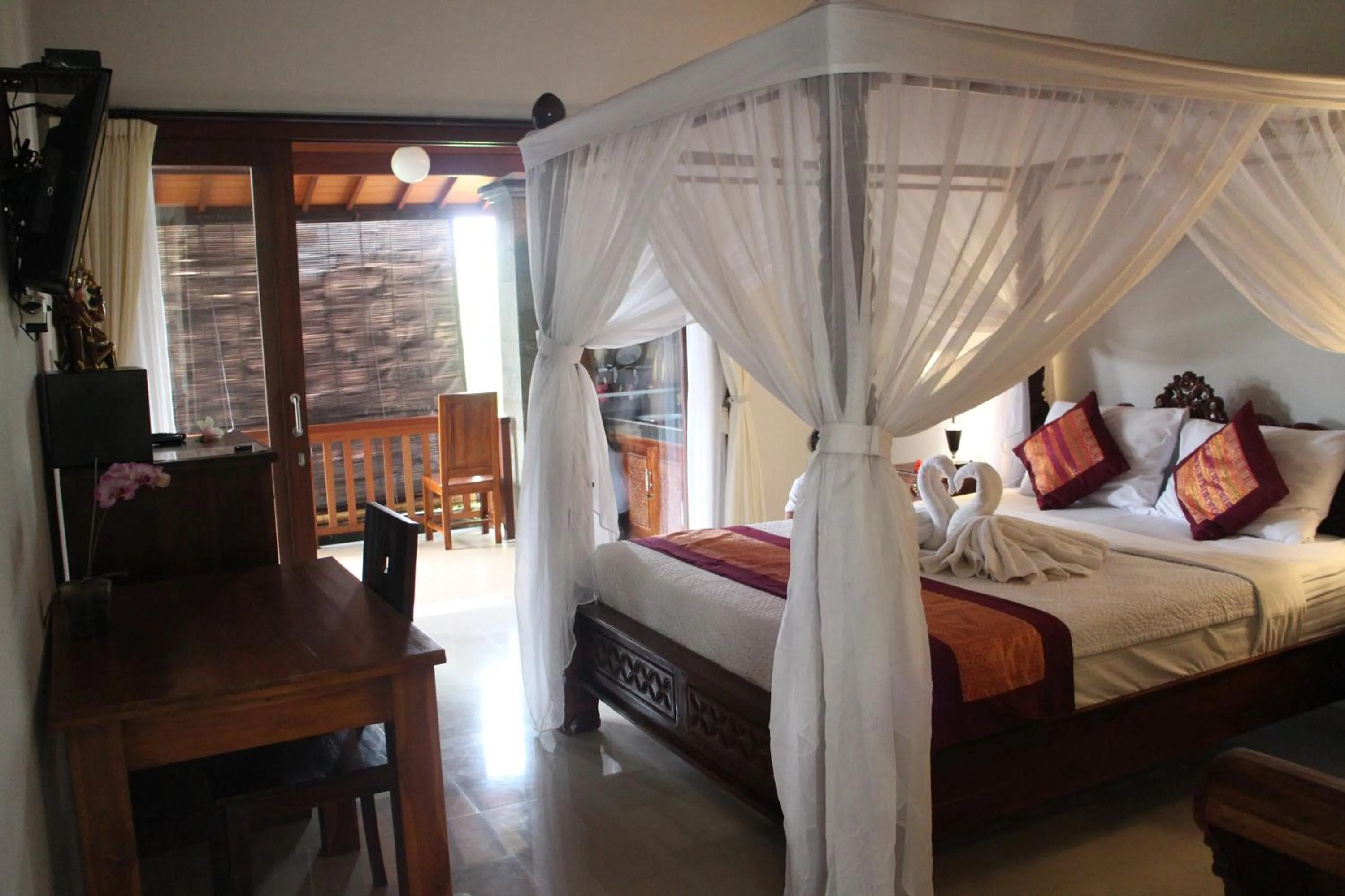 Decorative detail, Bed in Betutu Bali Villas