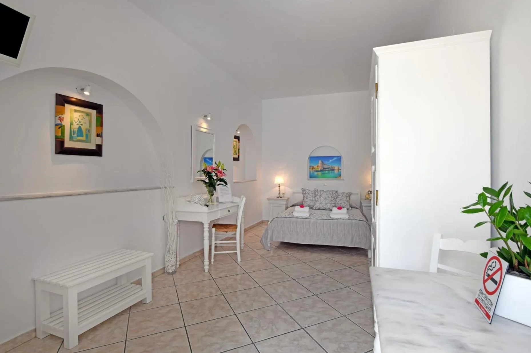 Living room, Bed in Casa Bianca