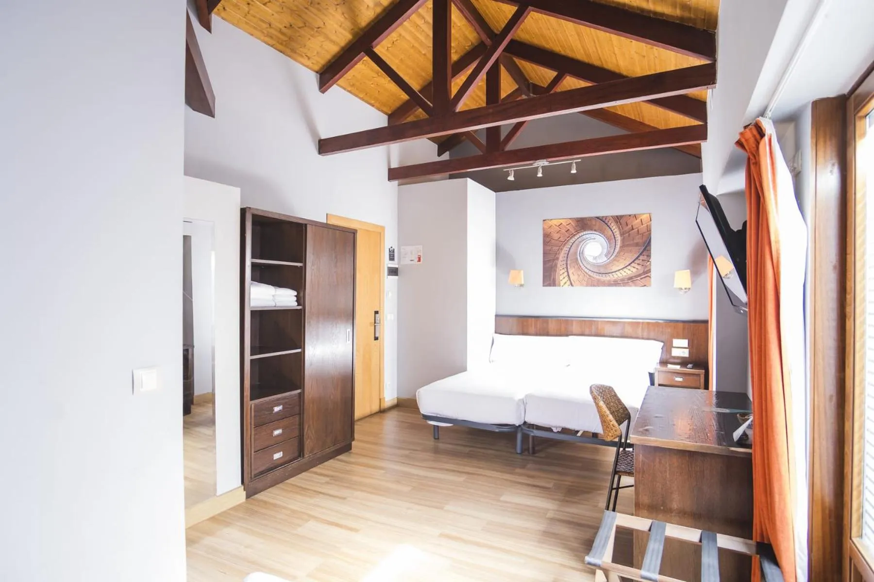 Photo of the whole room, Bed in Hotel Alda Algalia