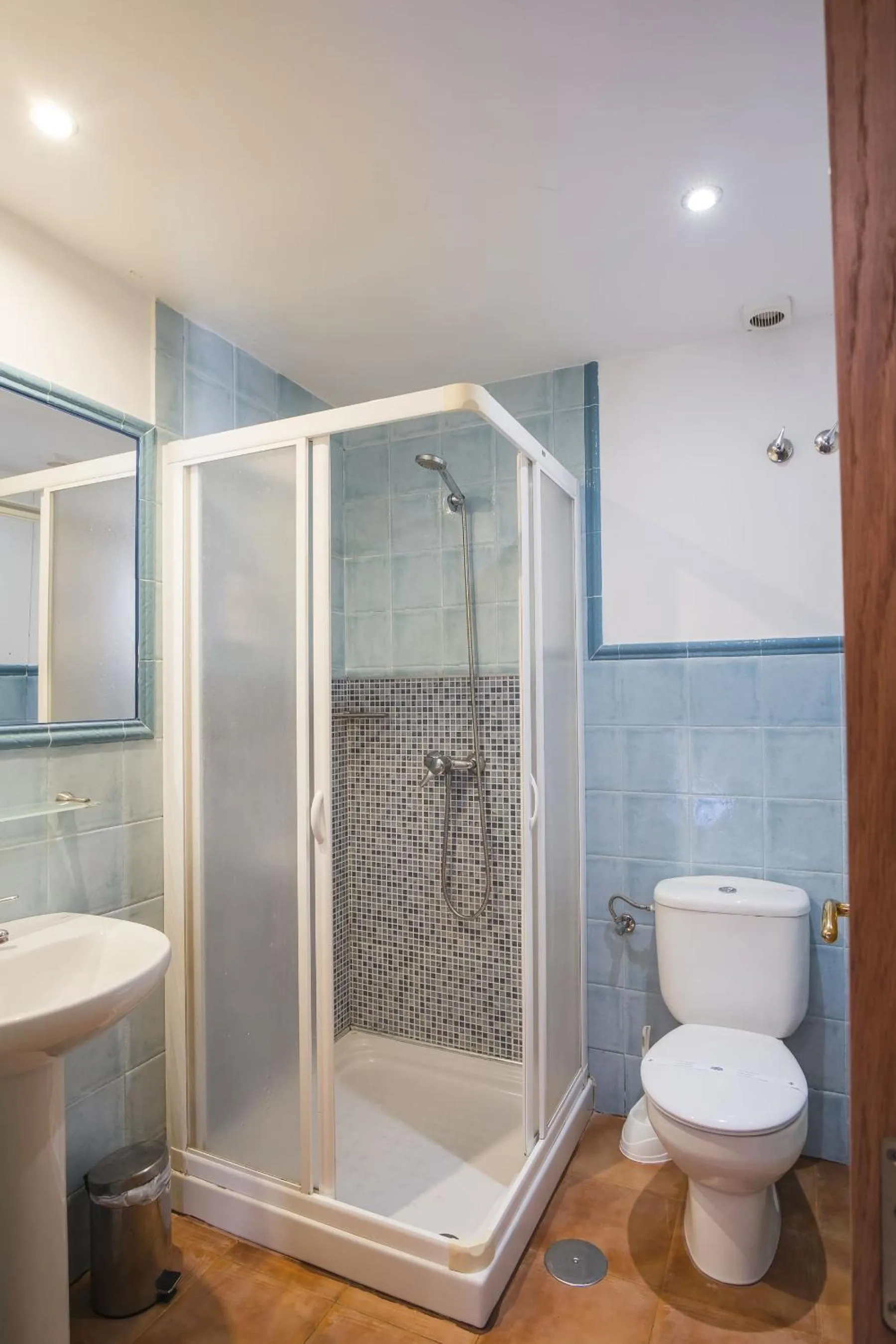 Bathroom in Hotel Alda Algalia