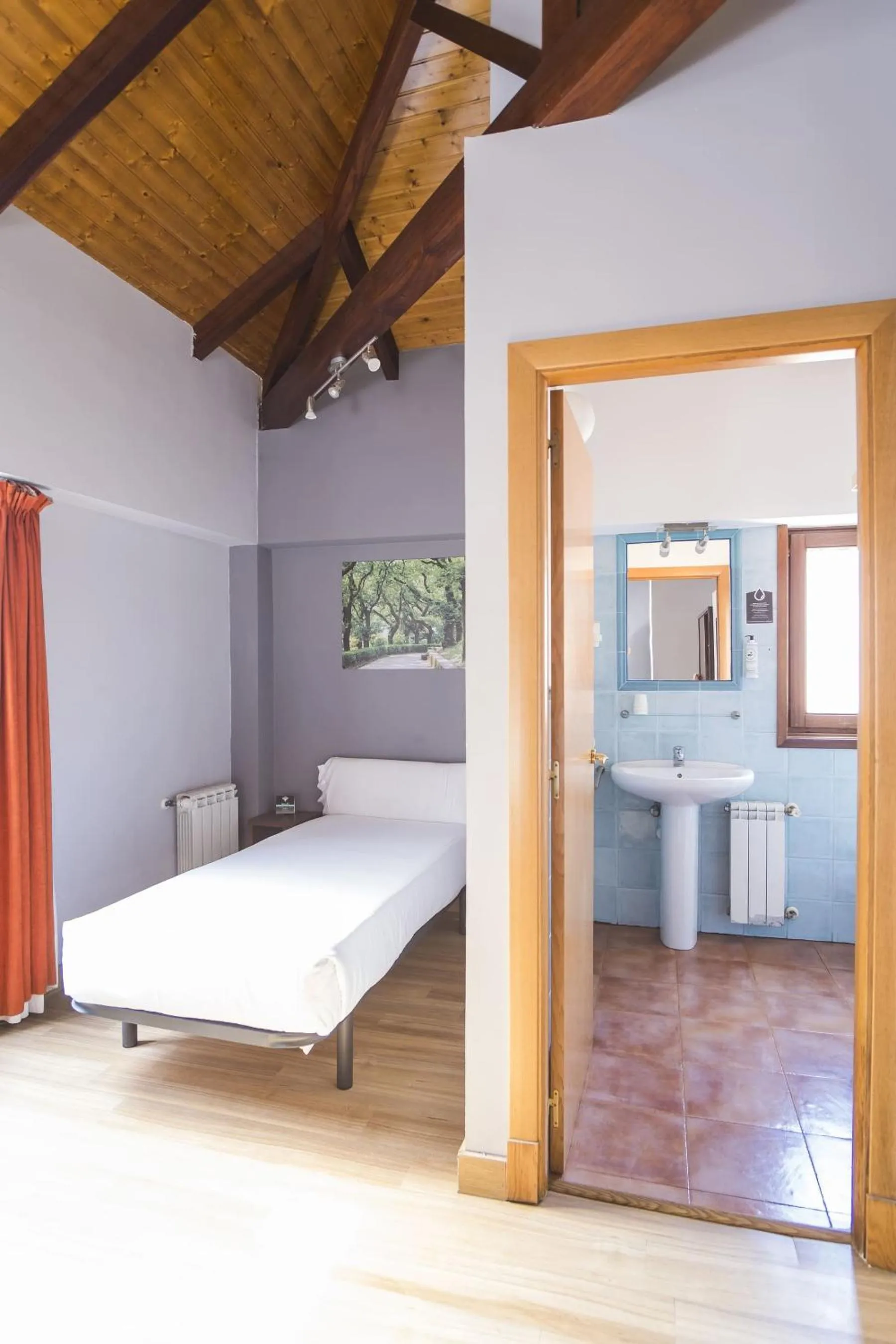 Bed in Hotel Alda Algalia