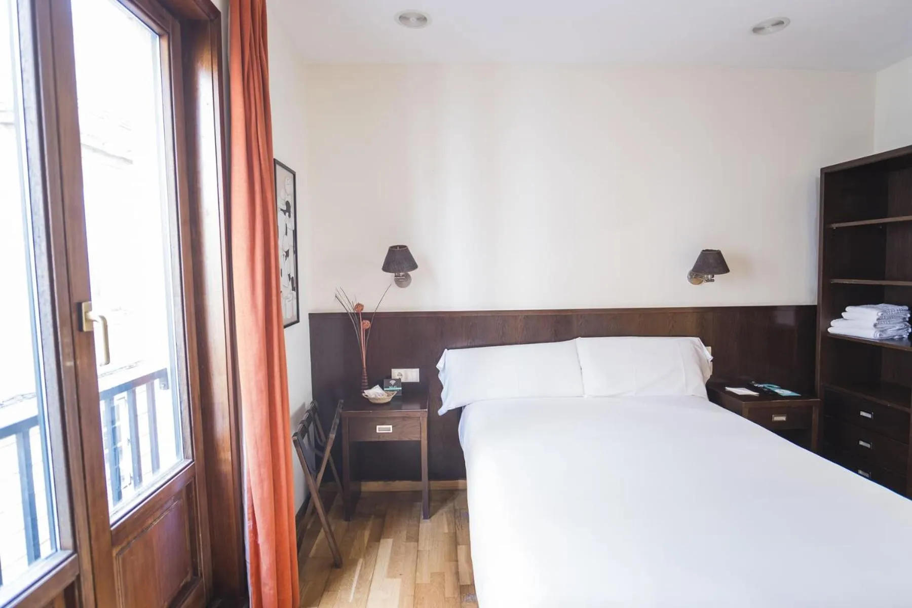 Bedroom, Bed in Hotel Alda Algalia