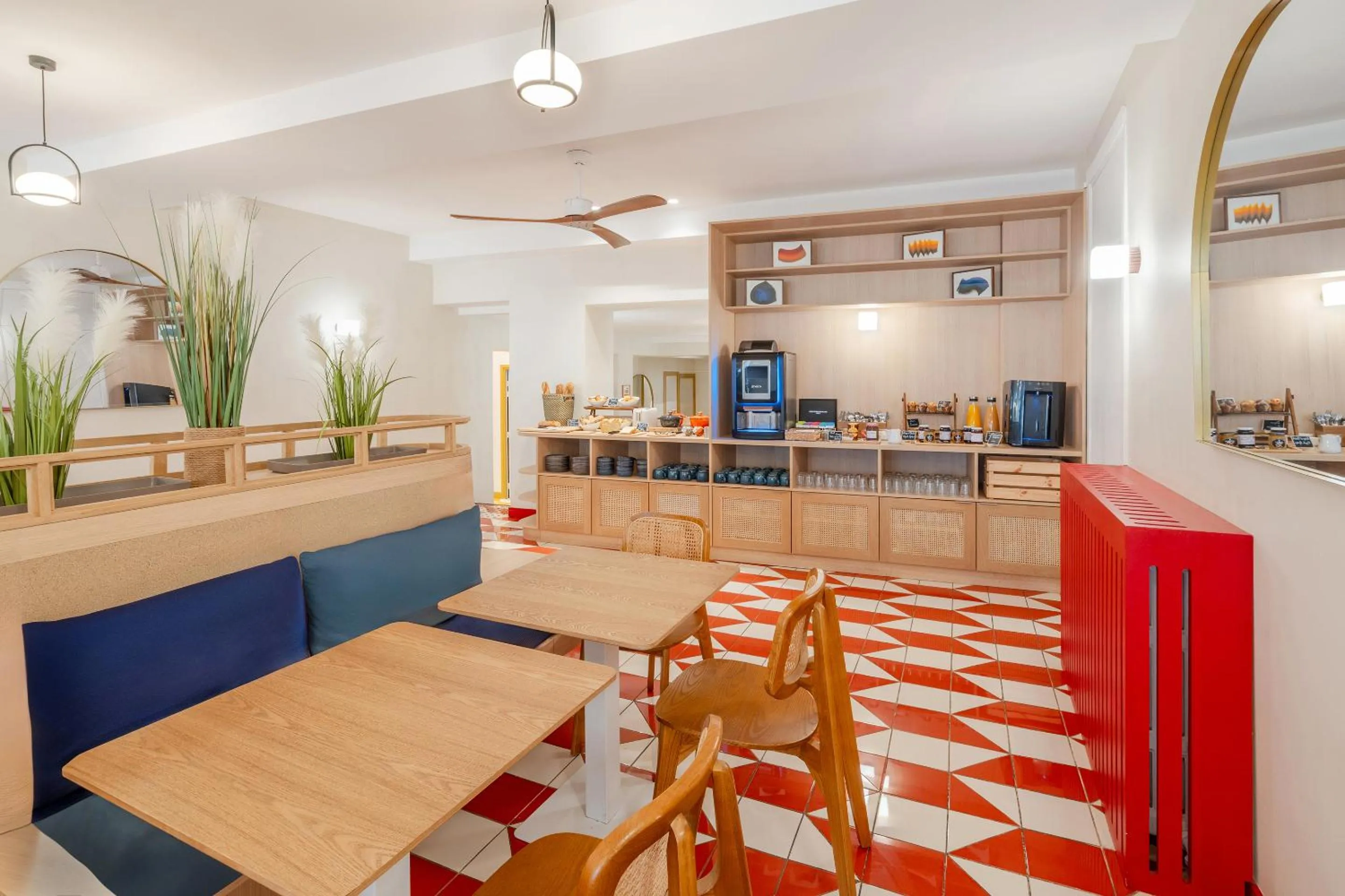 Breakfast in Best Western Plus Au Grand Saint Jean