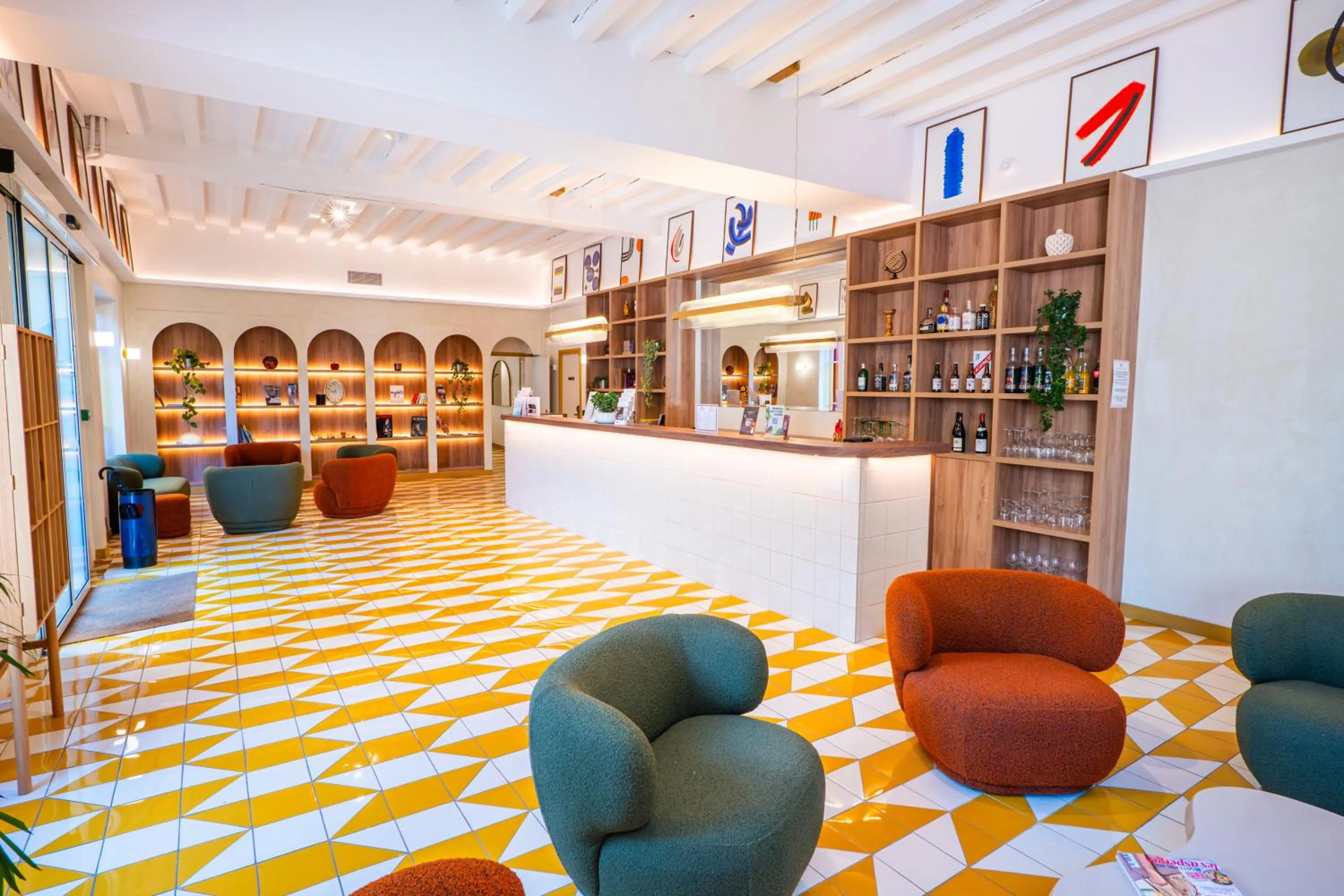 Lobby or reception in Best Western Plus Au Grand Saint Jean