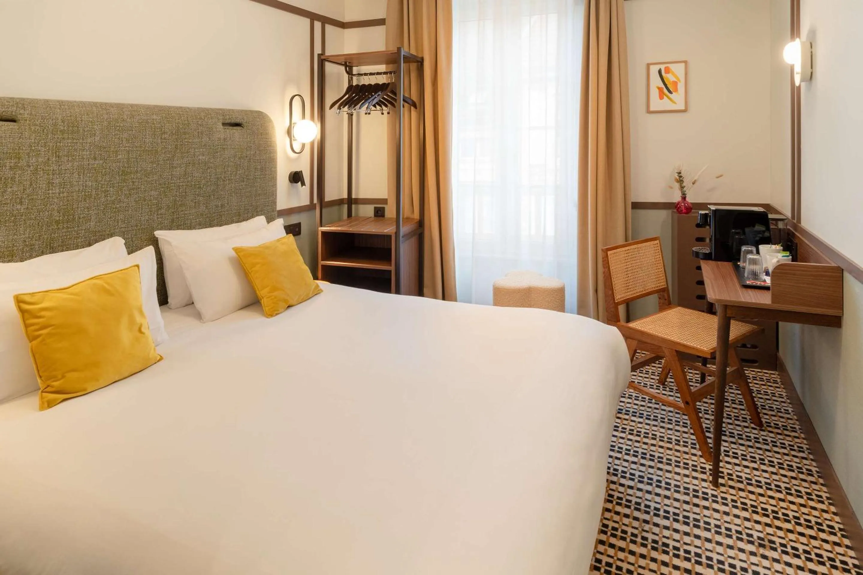 Bedroom, Bed in Best Western Plus Au Grand Saint Jean