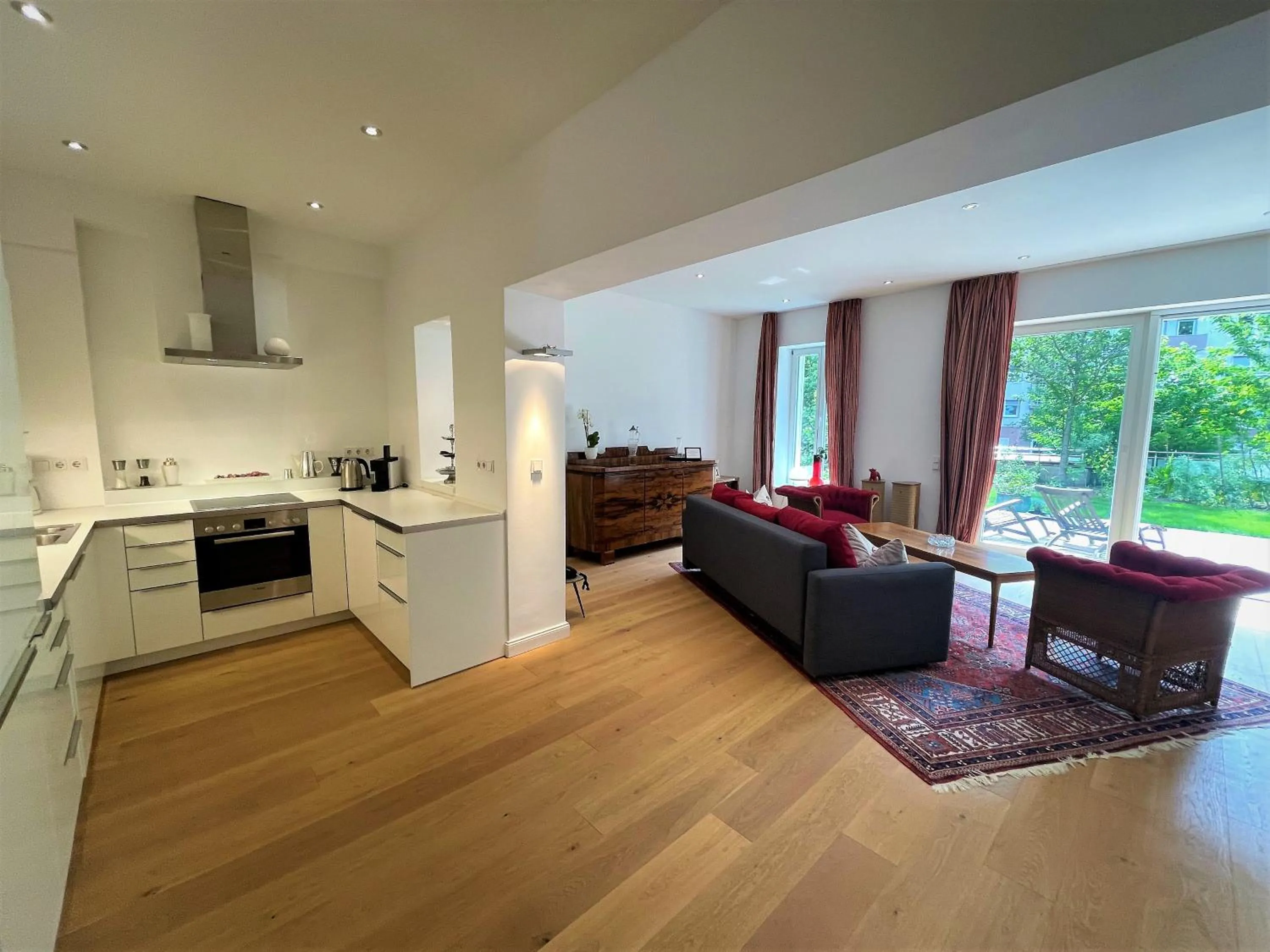 Kitchen or kitchenette in Deluxe Apartments Christina 120 m² im Design Hotel Vosteen