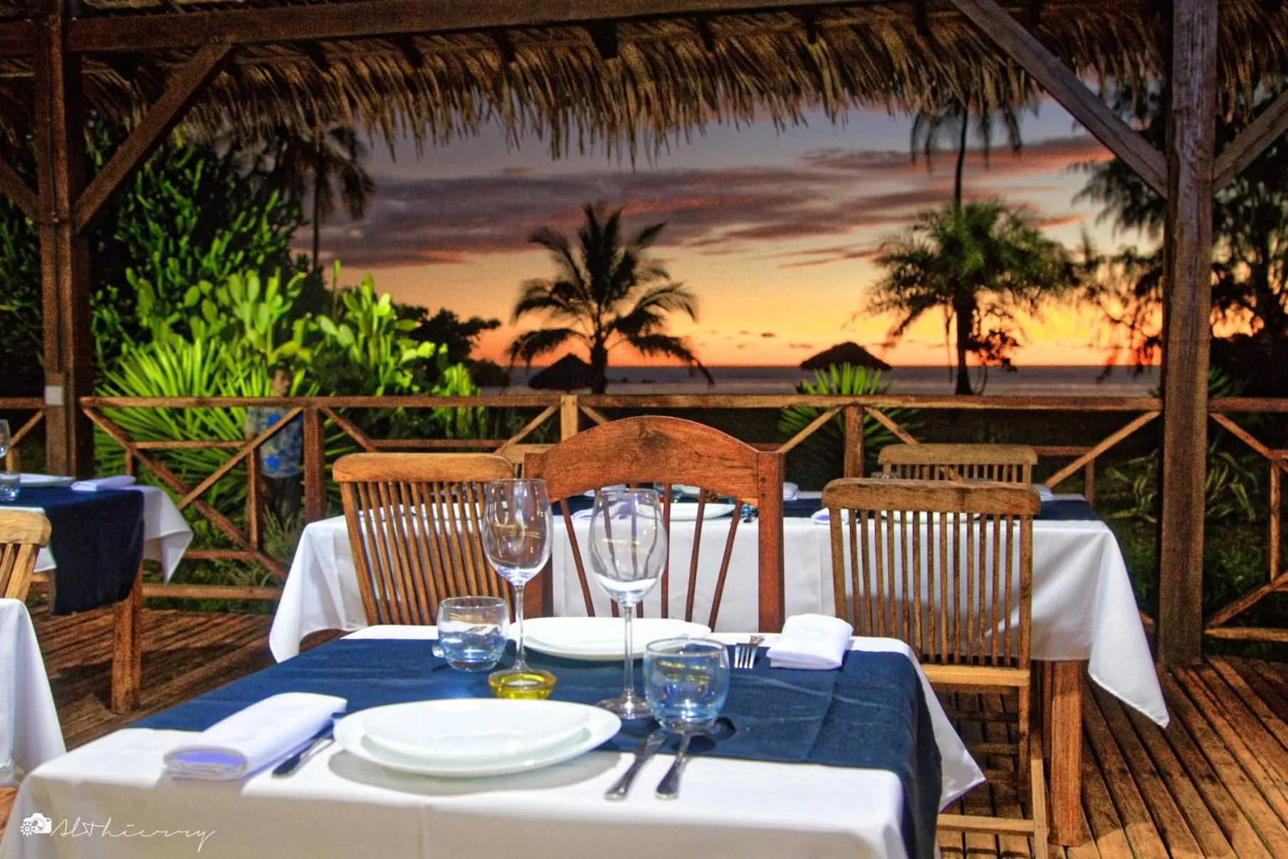 Restaurant/places to eat in Hotel Océan Beach Sakatia