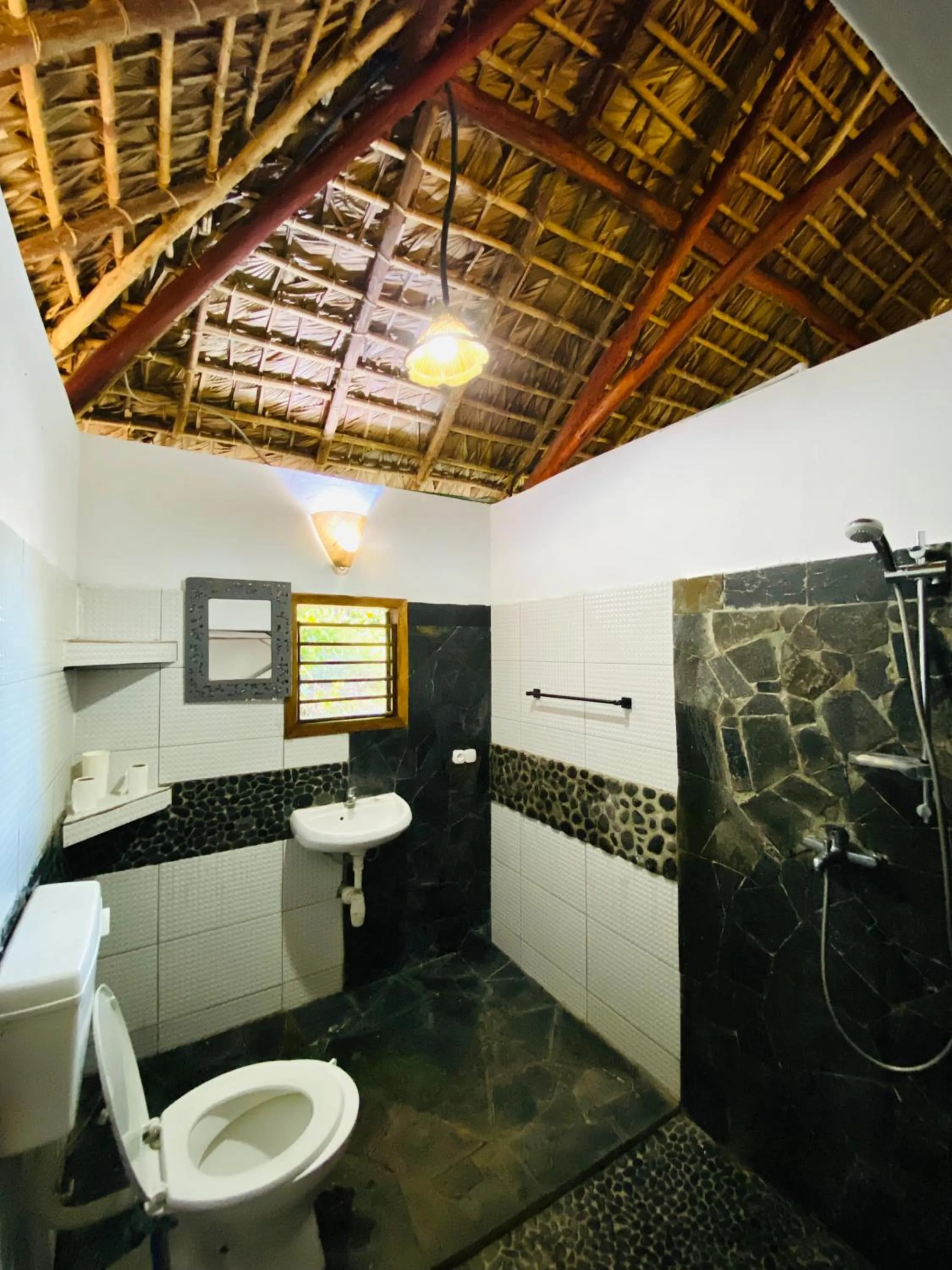 Hotel Océan Beach Sakatia