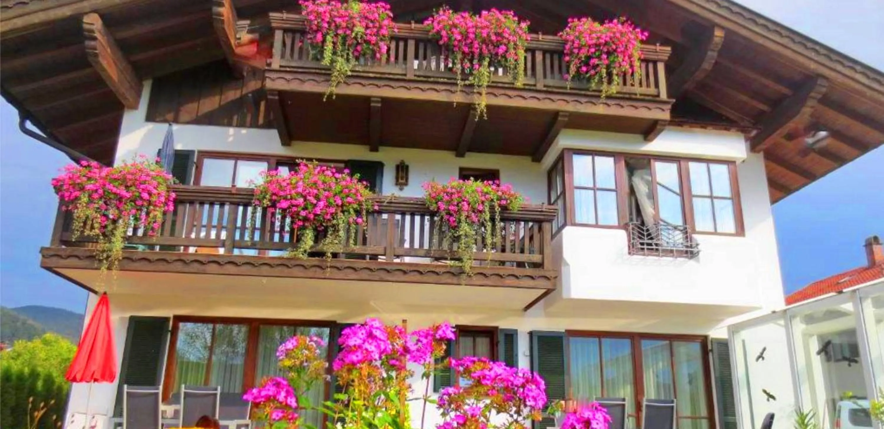 Property building in Alpenotel Rosenhof Ruhpolding, Wellness, Chiemgau Karte, Travelingo Bonus Programm