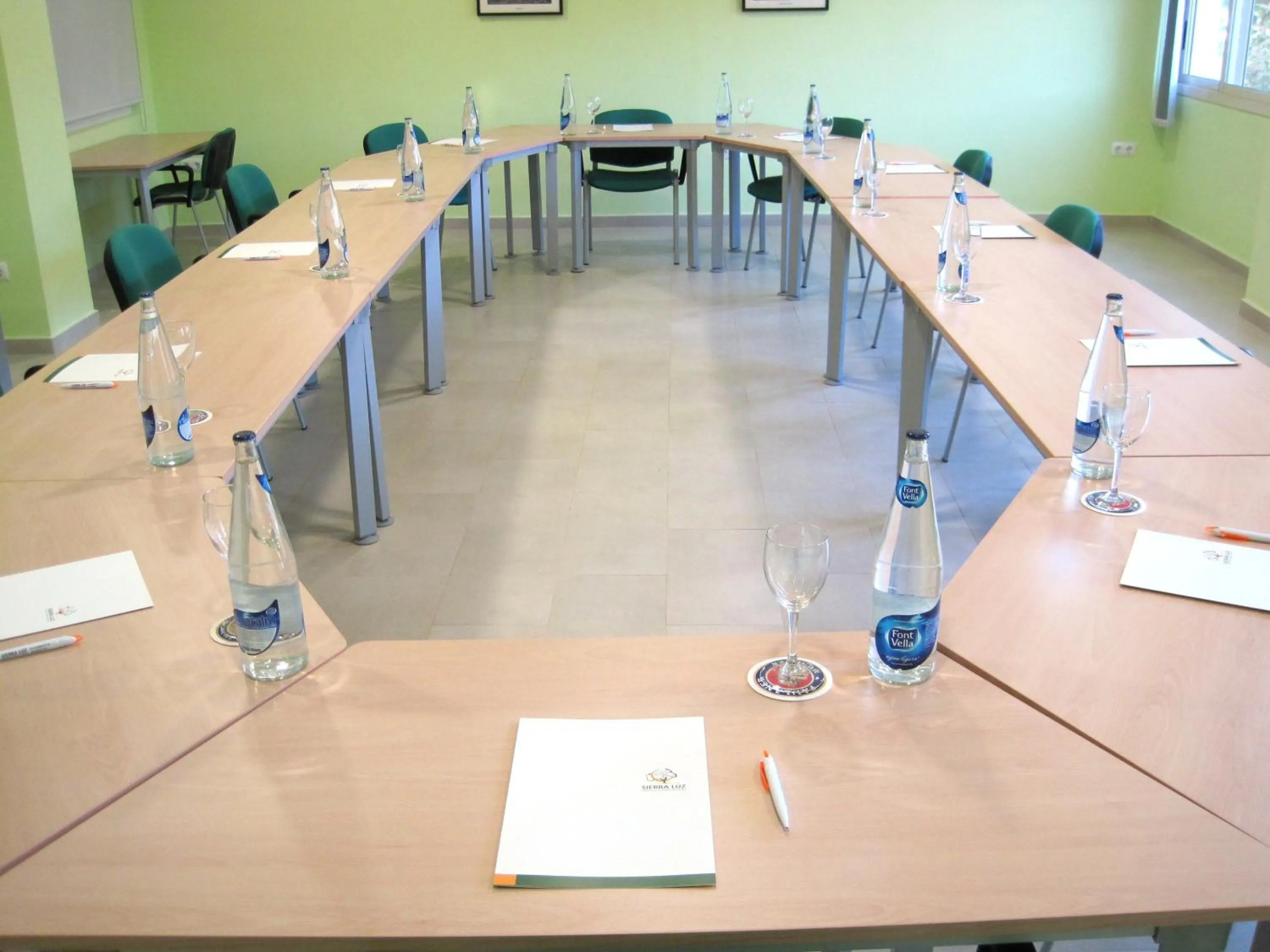 Business facilities in Hotel Sierra Luz