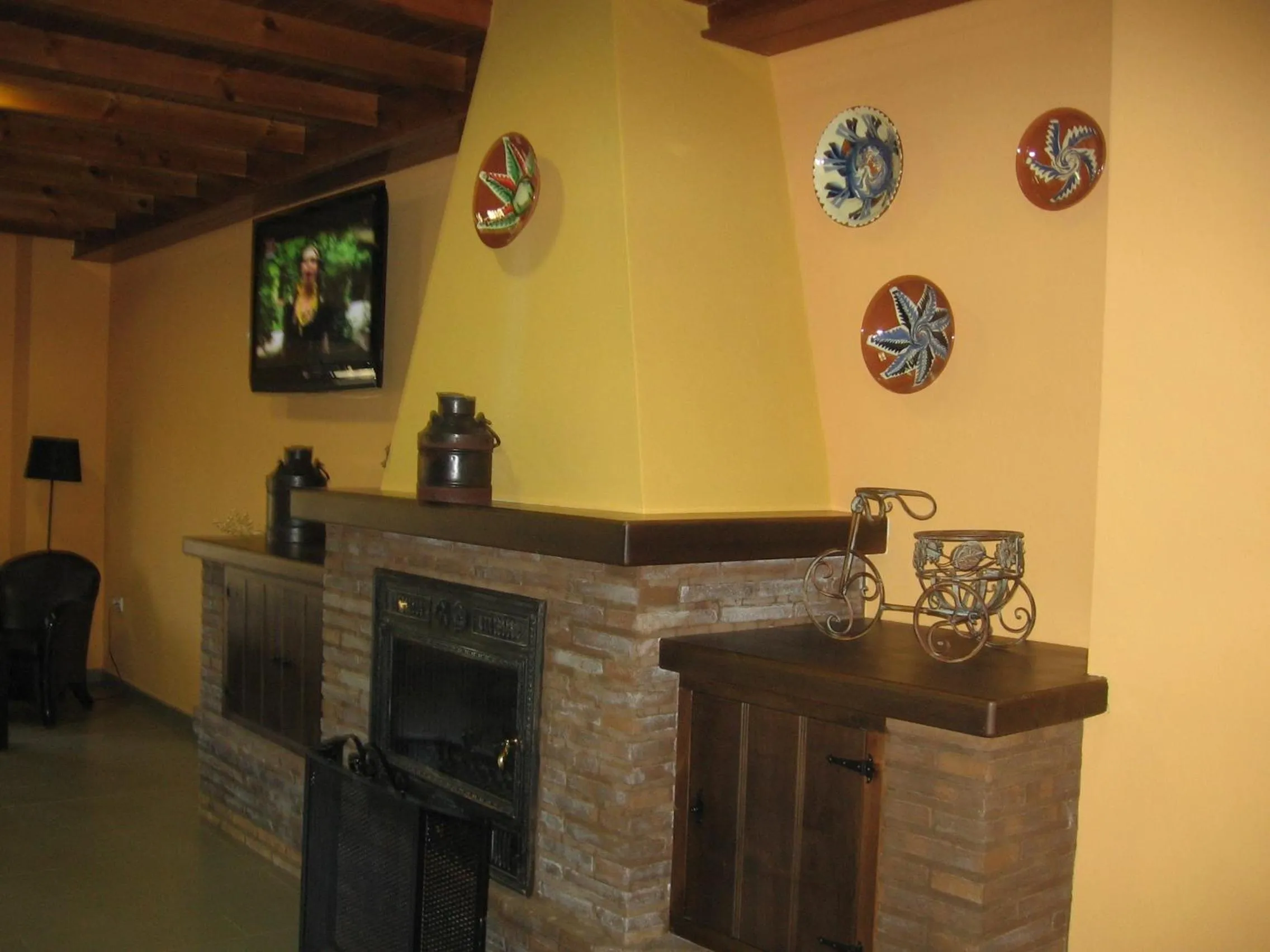 Communal lounge/ TV room in Hotel Sierra Luz