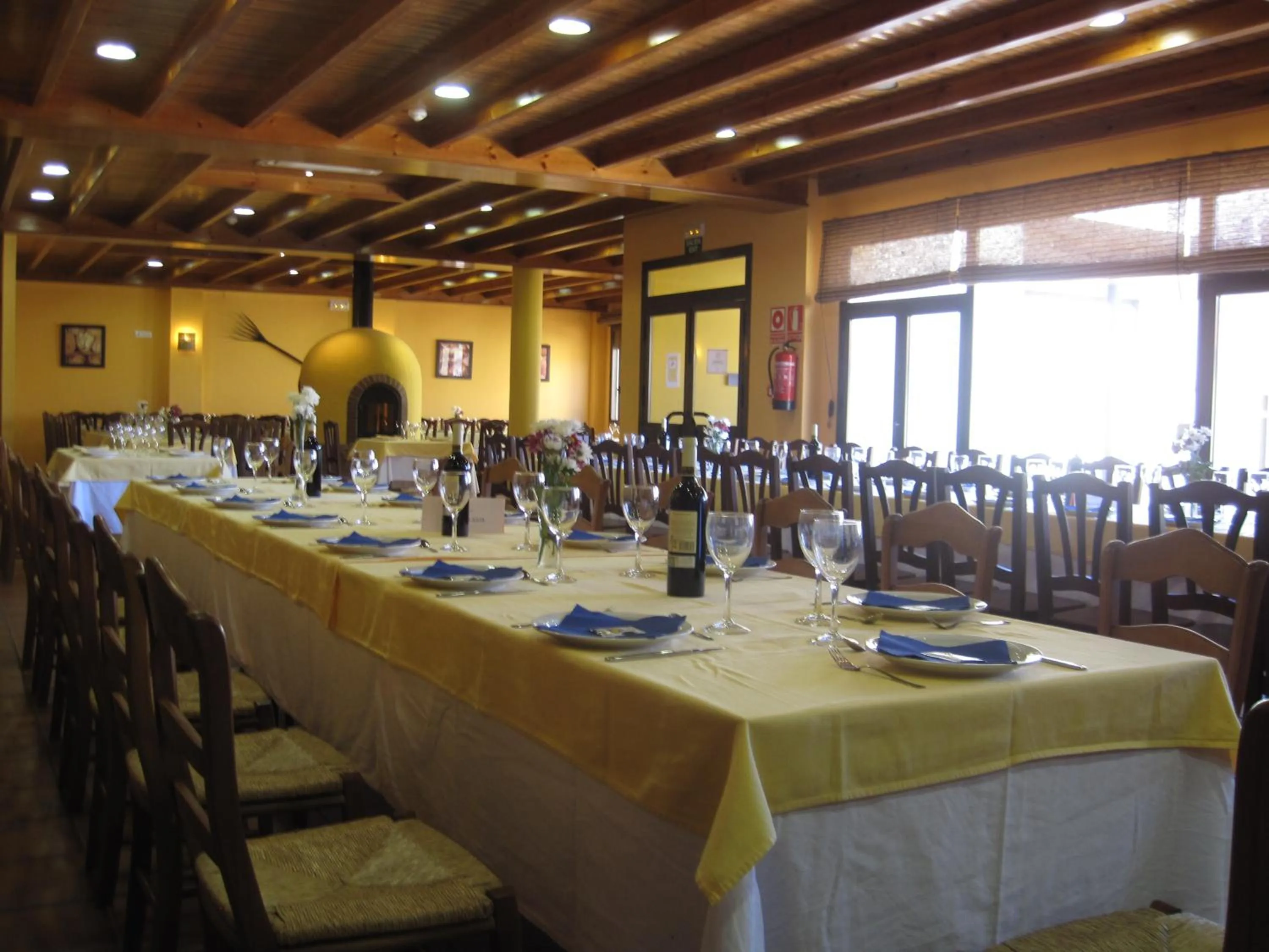 Restaurant/places to eat in Hotel Sierra Luz