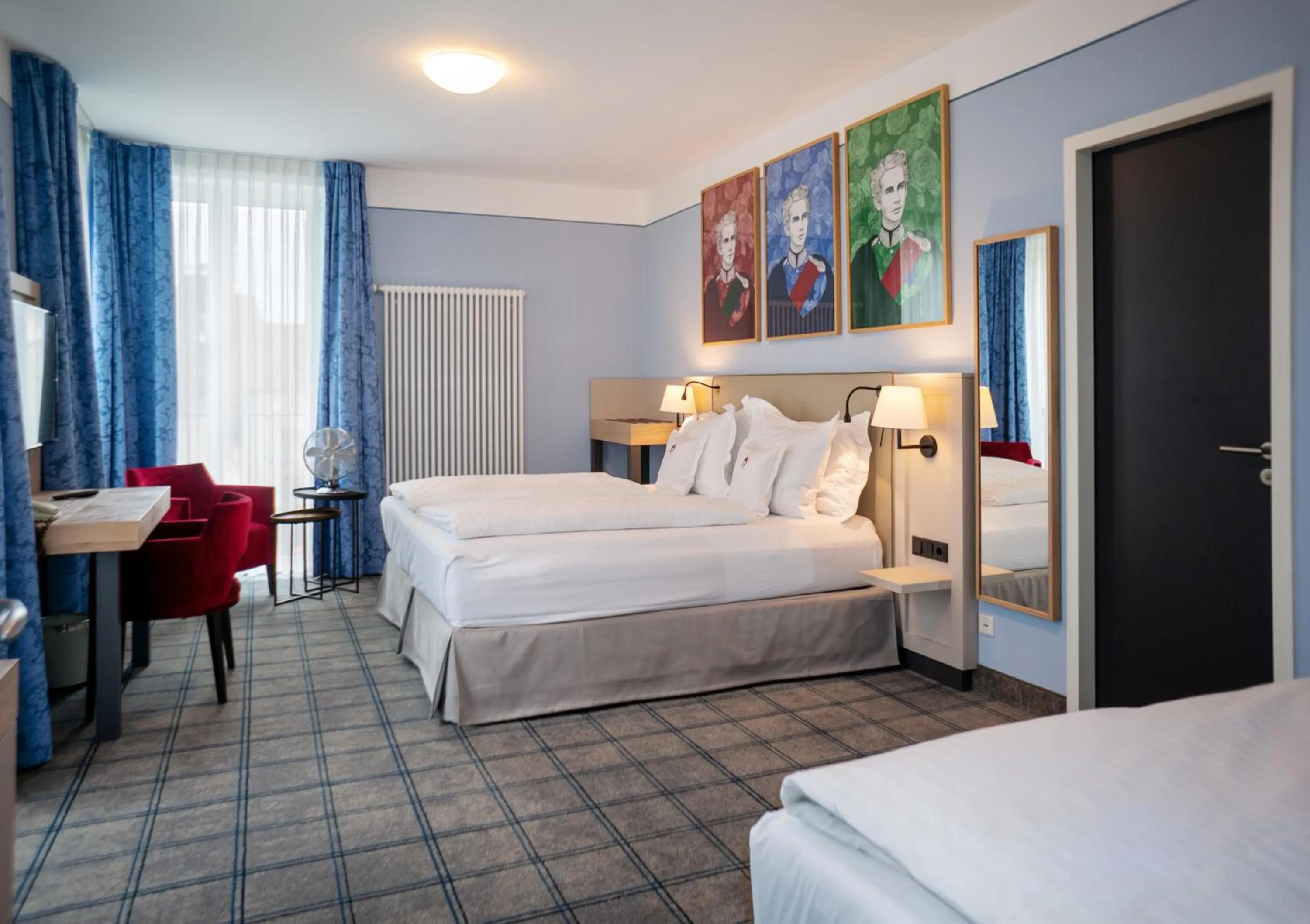 Family, Bed in Hotel König Ludwig II