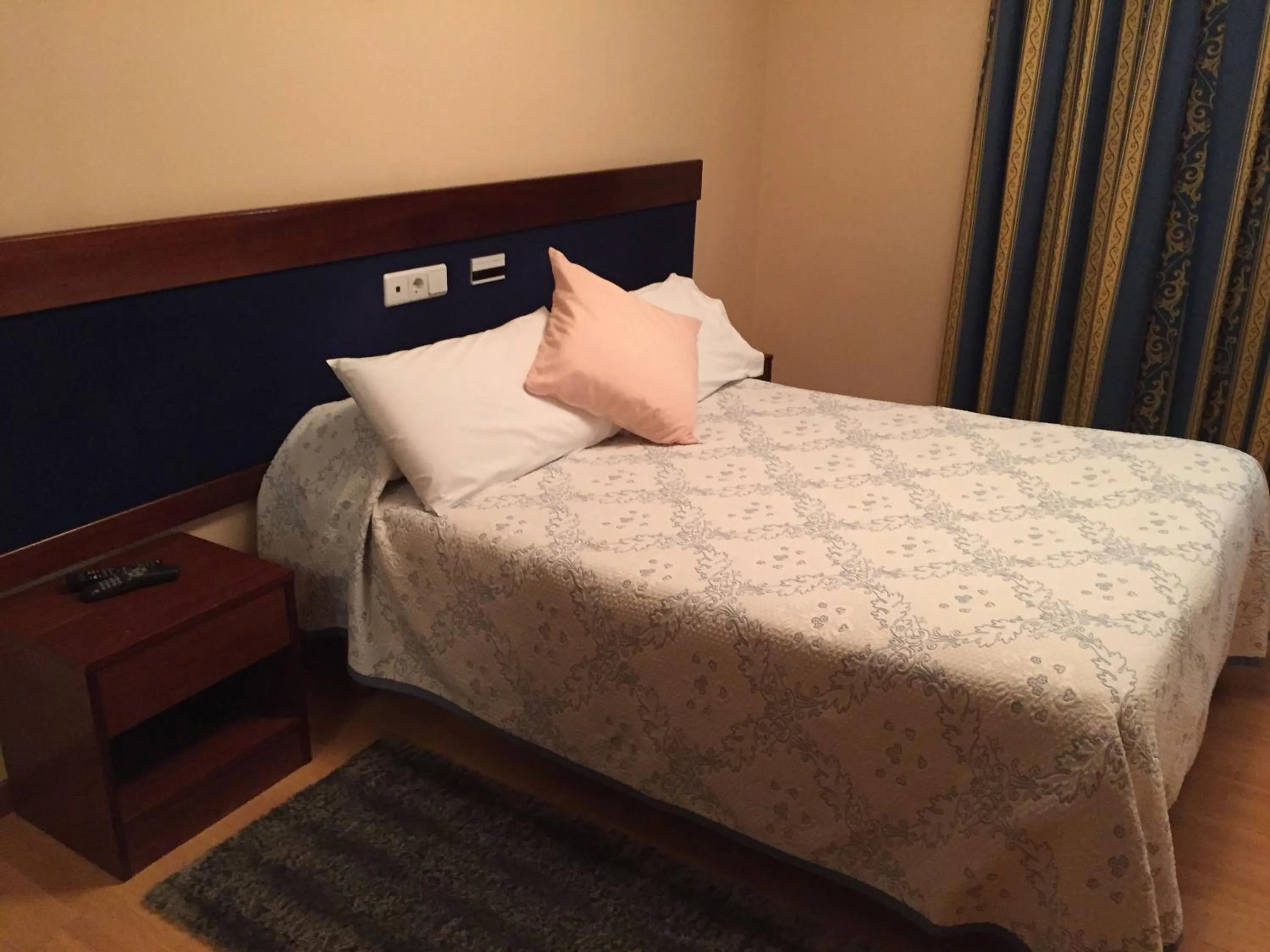 Bedroom, Bed in Hotel Santa Cruz