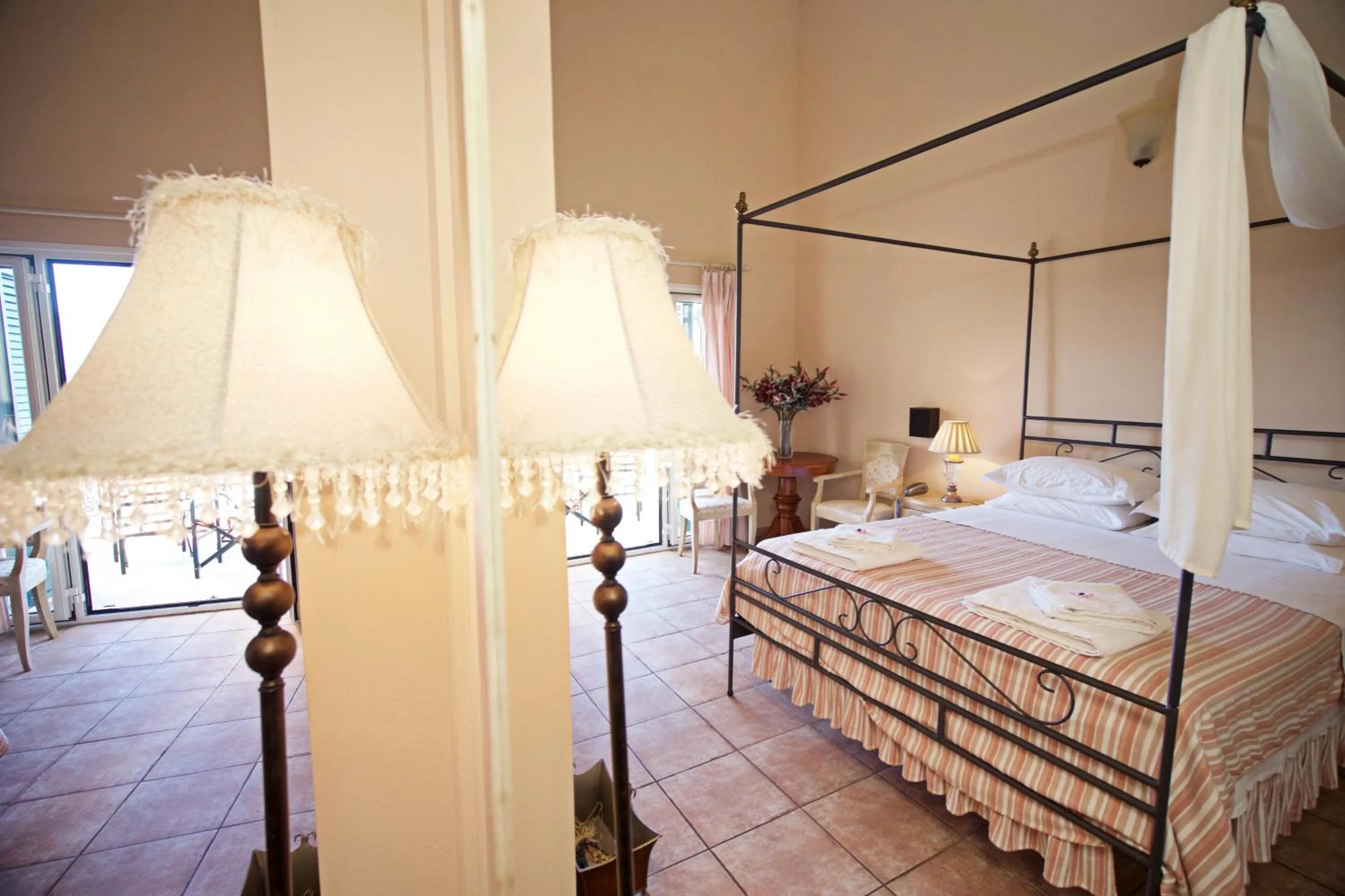Bed in Agnantia Bed & Breakfast