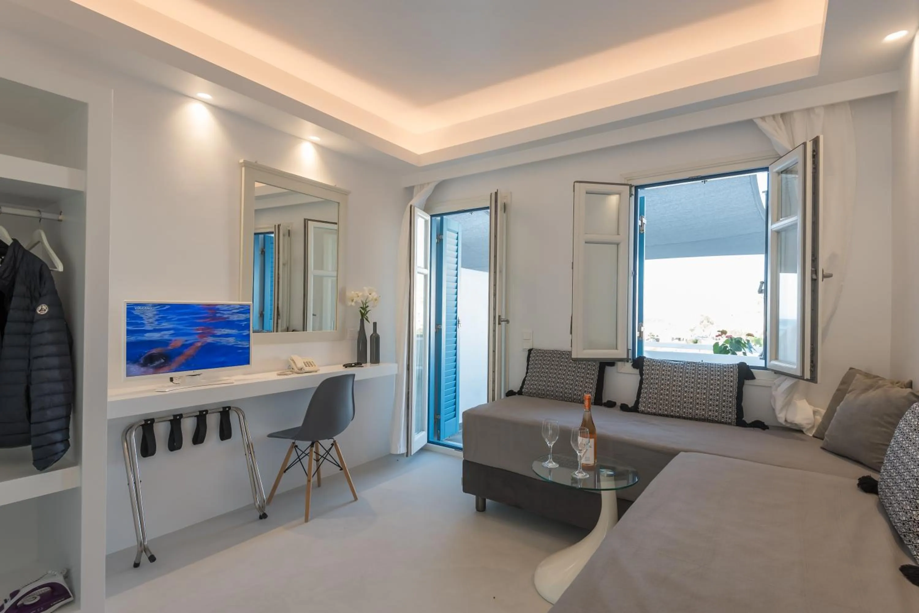 Alexandros Apartments