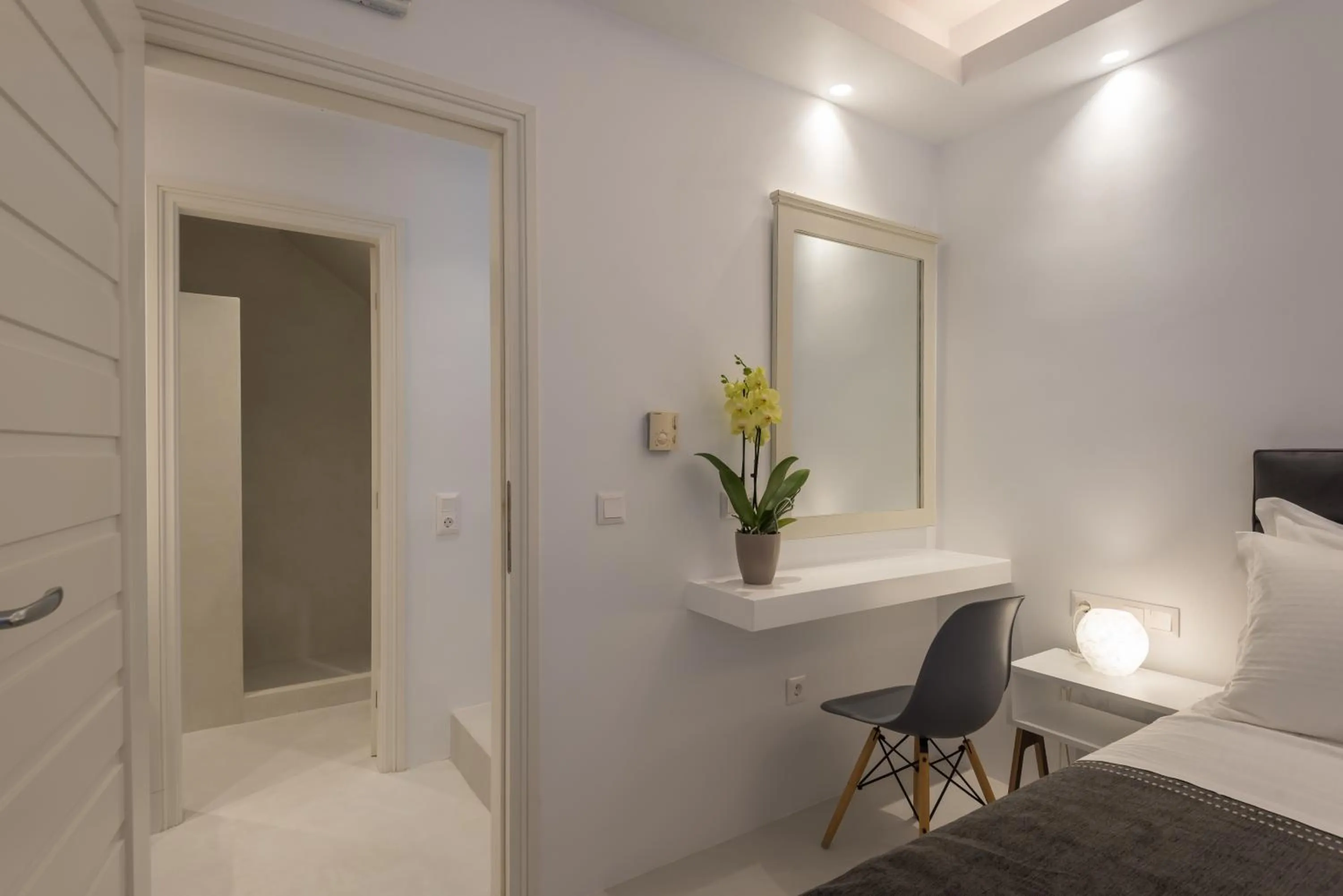 Alexandros Apartments