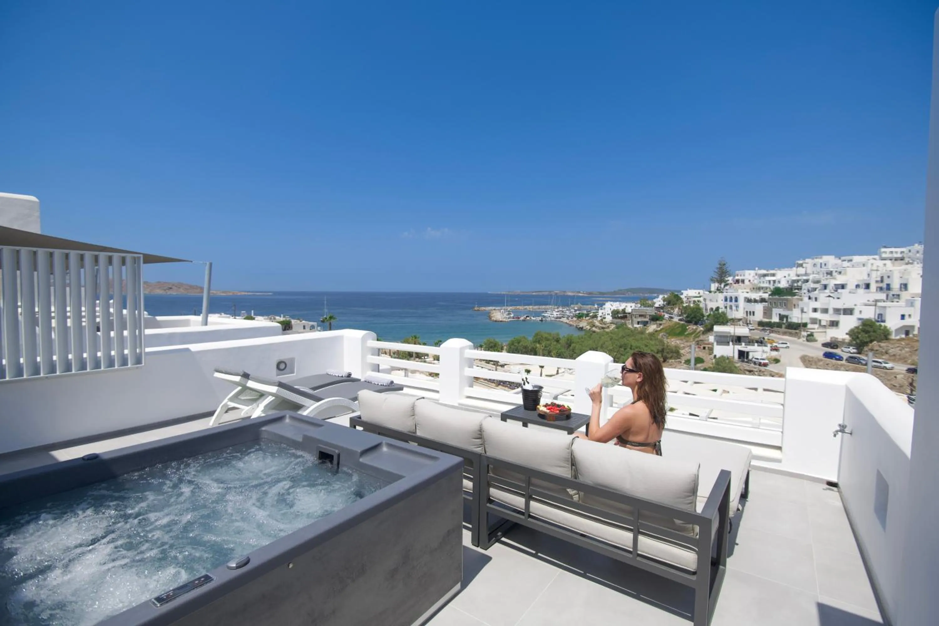 Alexandros Apartments