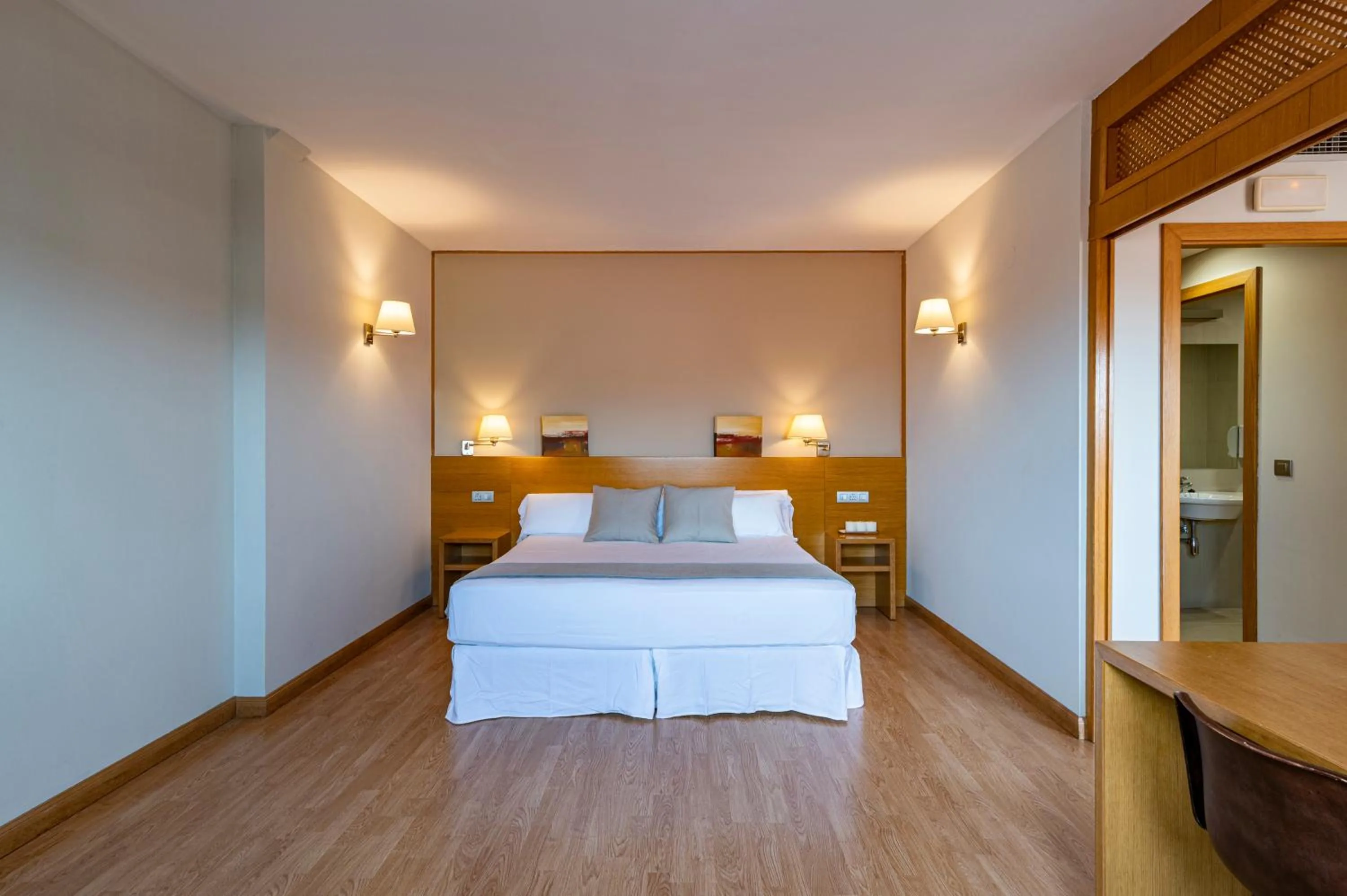 Bedroom, Bed in Hotel Viadero