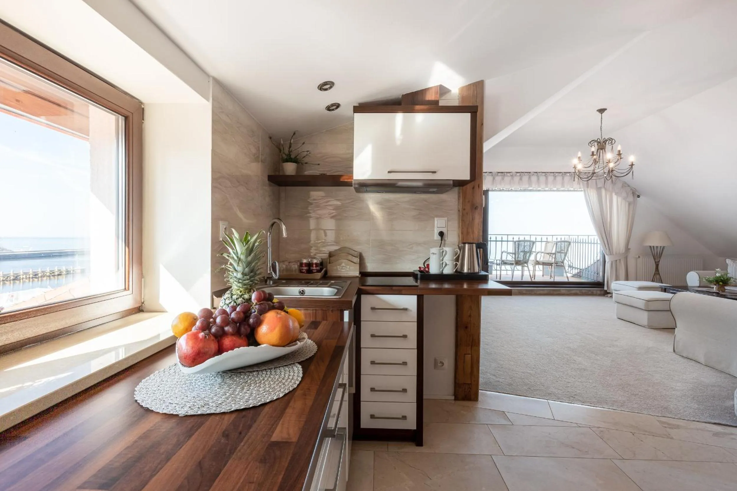 Coffee/tea facilities in COLUMBUS Apartamenty Ustka - Limanowskiego 1