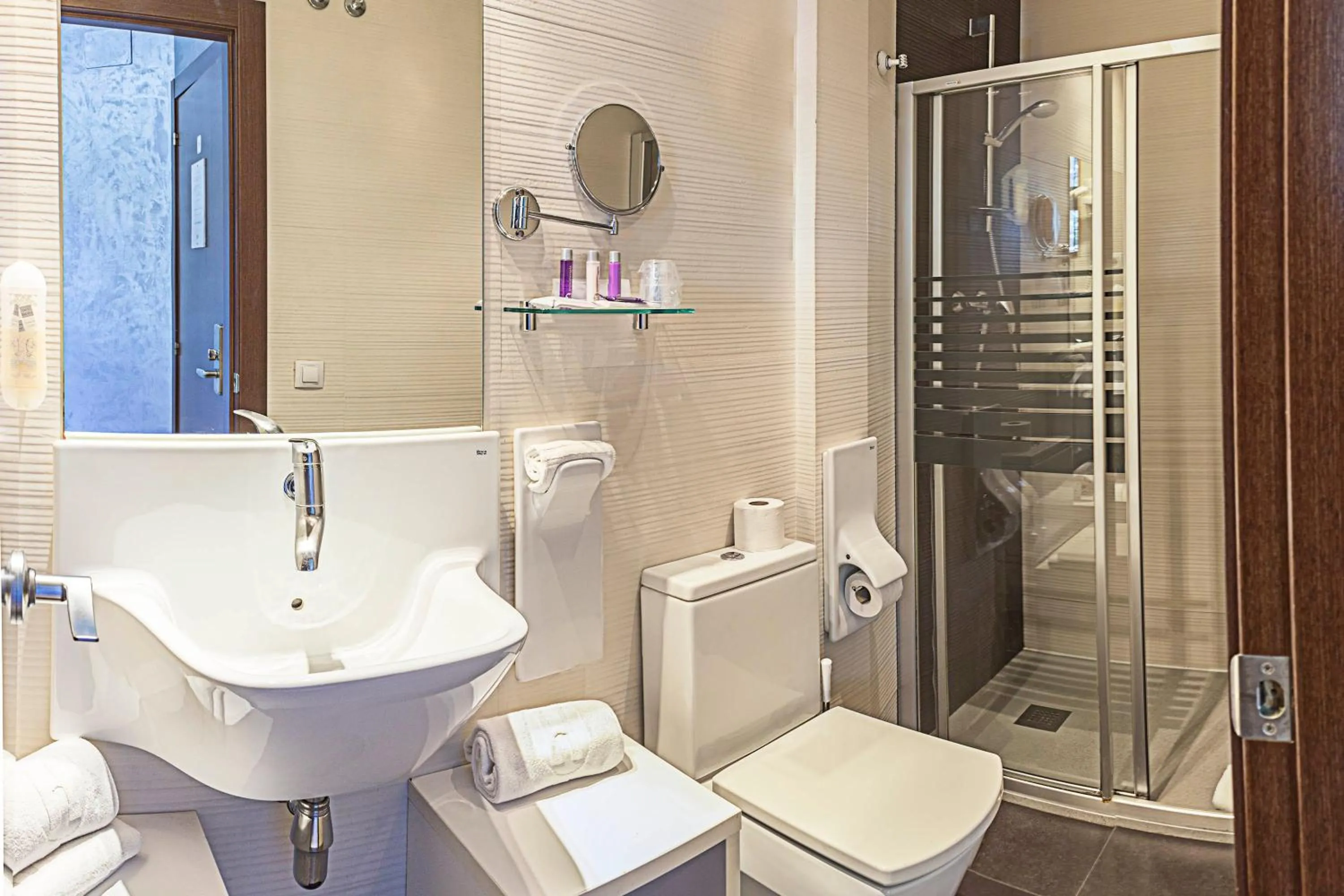 Bathroom in Hostemplo Sagrada Familia