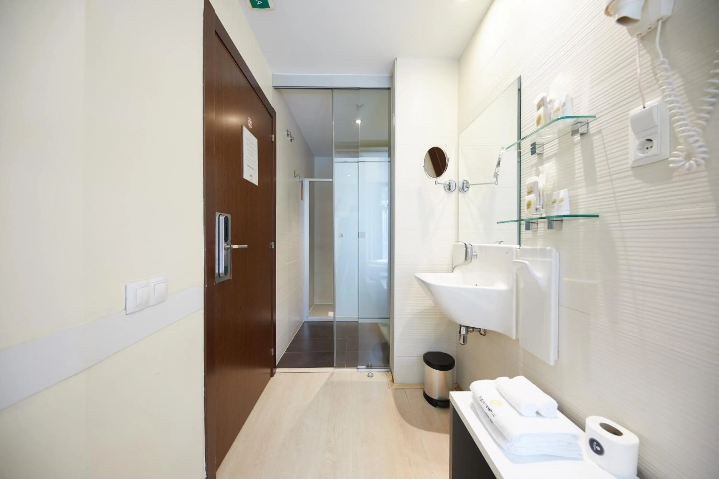 Toilet in Hostemplo Sagrada Familia