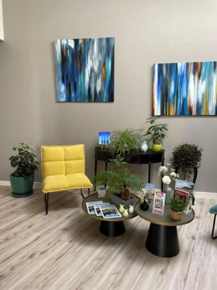 Property building in Hôtel Le Mas del Pechs - Chambres avec terrasse