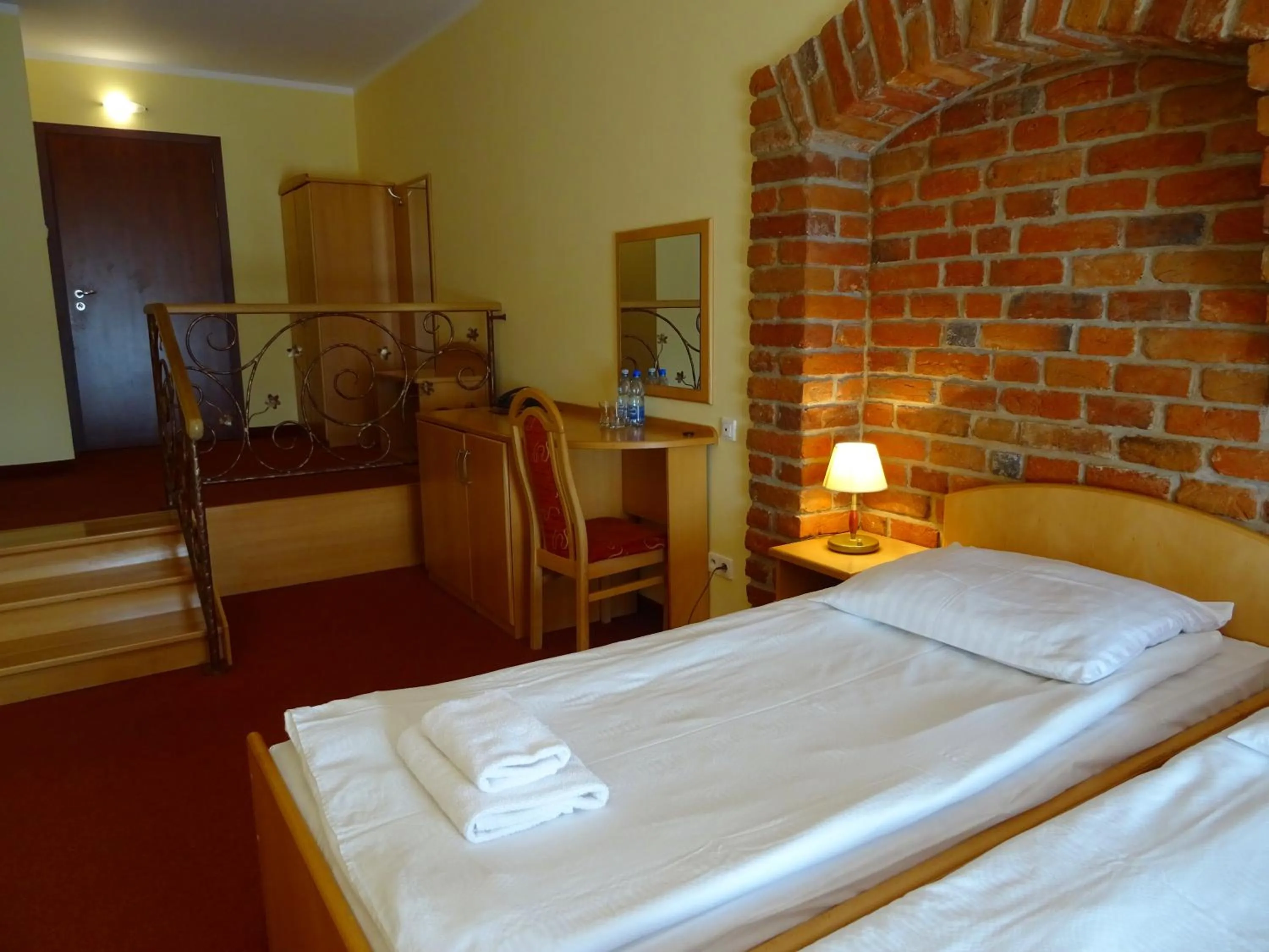 Photo of the whole room, Bed in Hotel Bartis