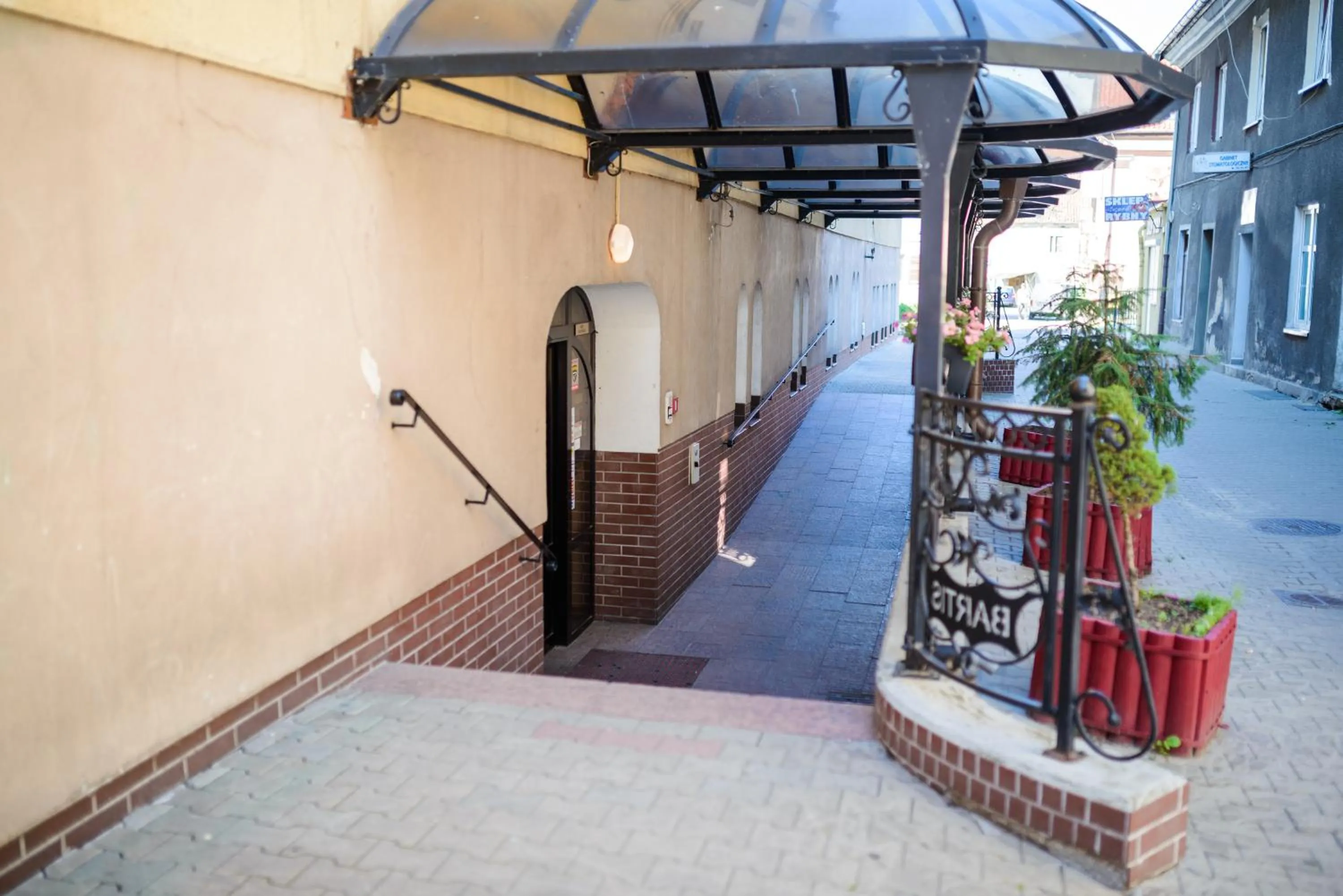 Facade/entrance in Hotel Bartis