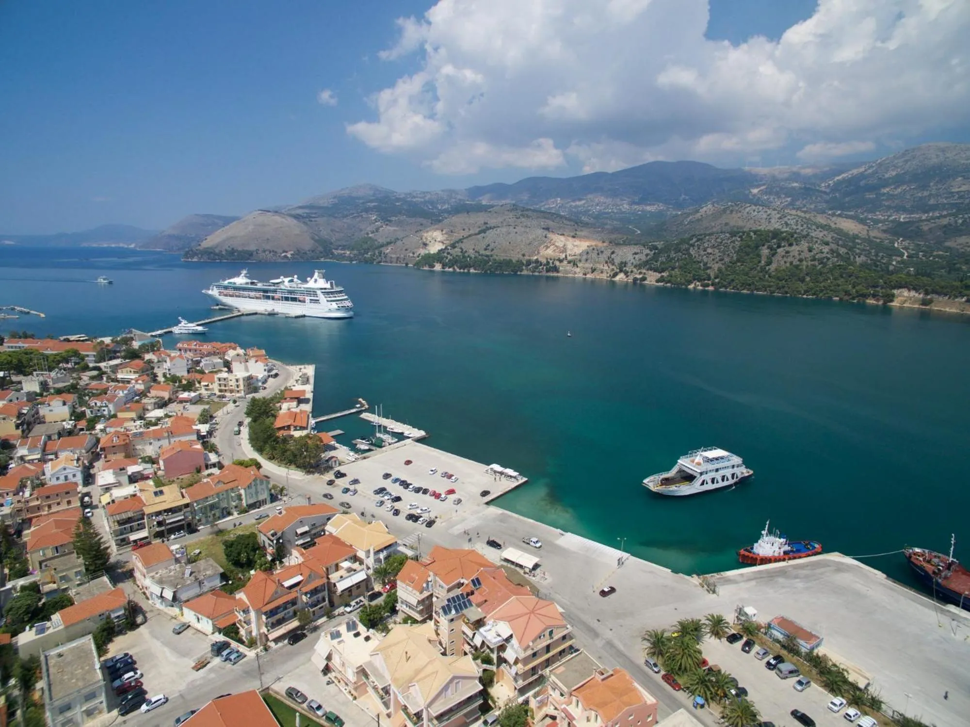 Natural landscape in Mirabel CityCenter Hotel