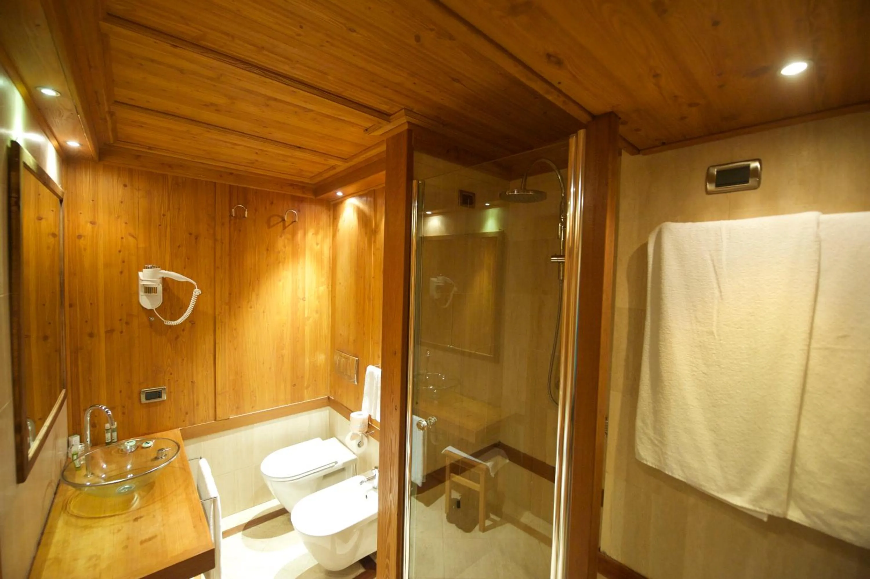 Bathroom in Les Neiges D'Antan