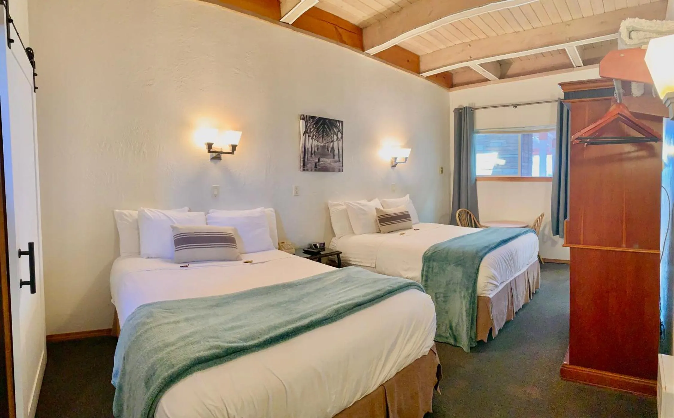 Bedroom in Breakers Boutique Inn