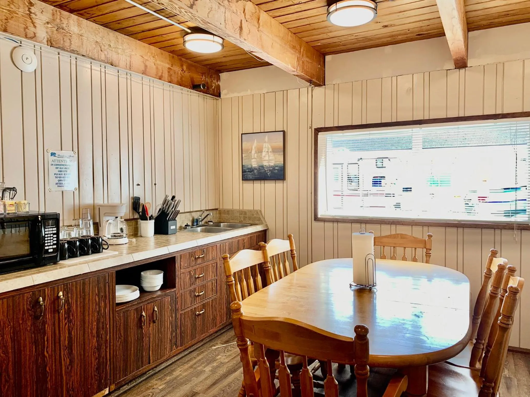 kitchen in Breakers Boutique Inn