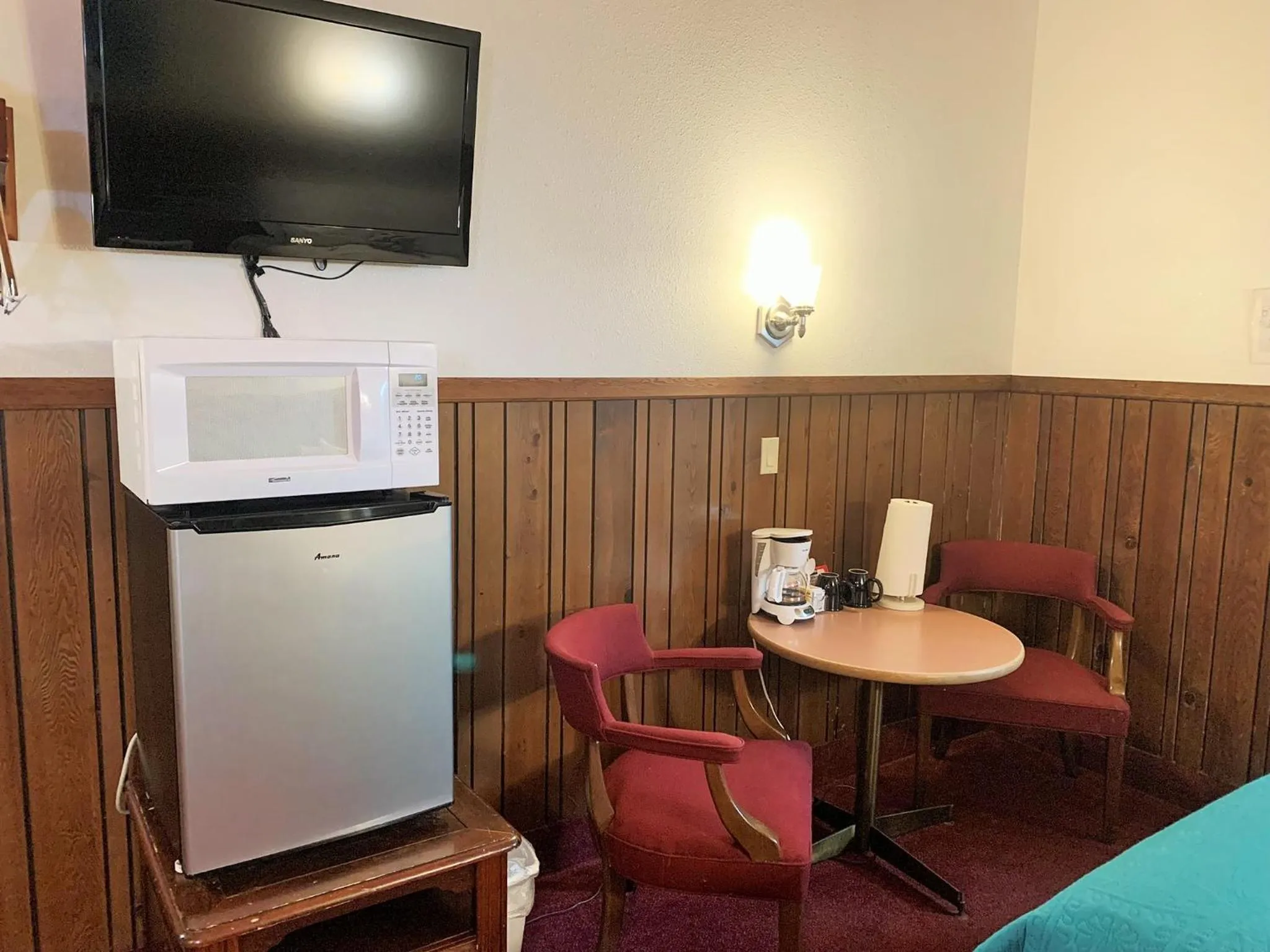 Breakers Boutique Inn