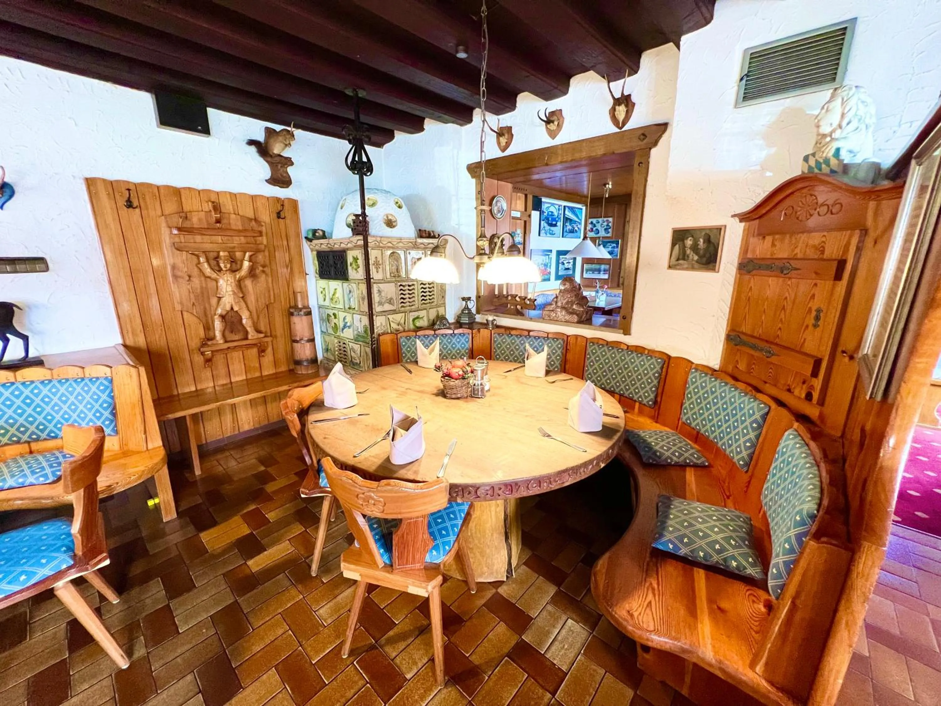 Restaurant/places to eat in Hotel Bärenstüberl