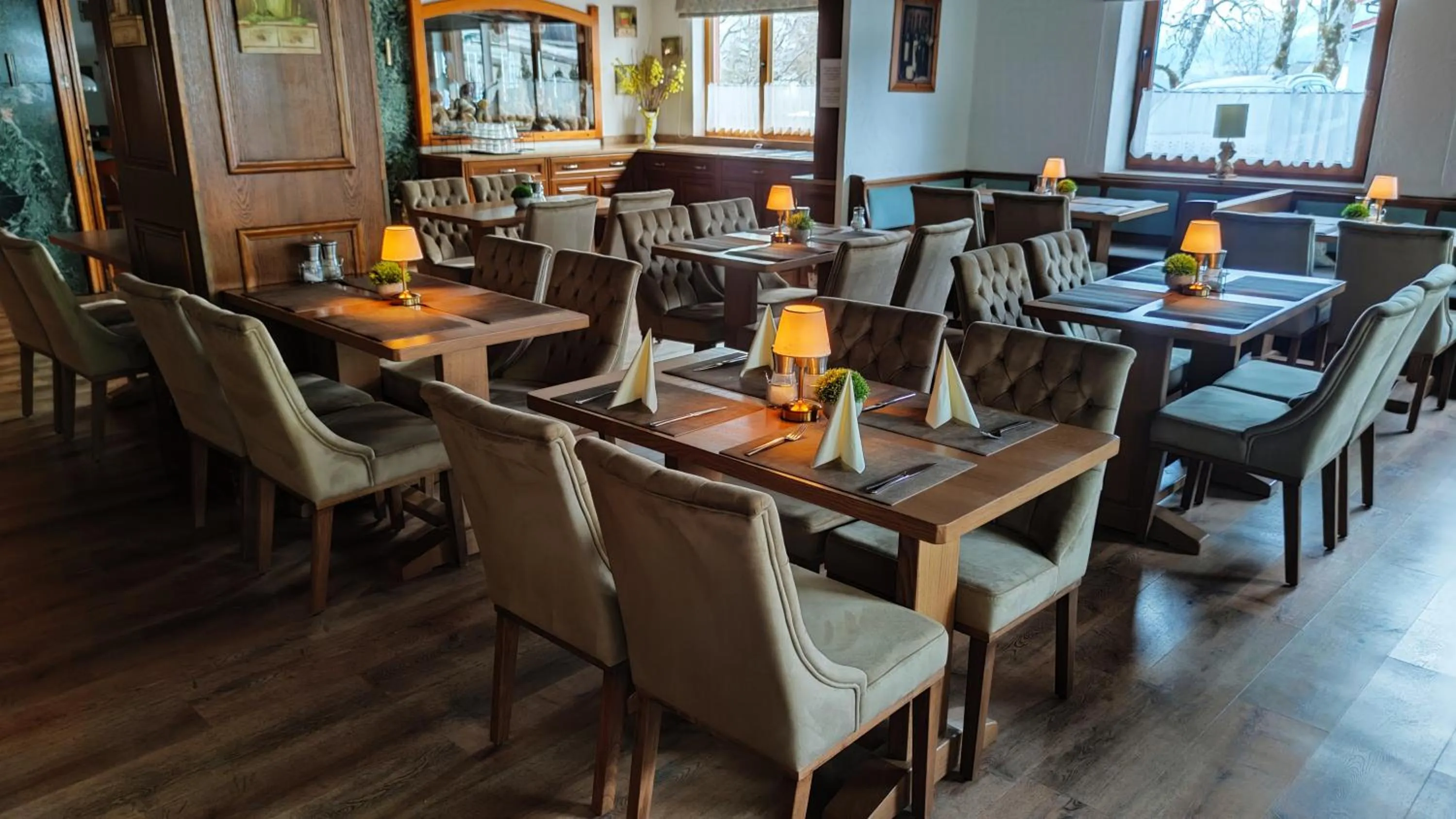 Restaurant/places to eat in Hotel Bärenstüberl