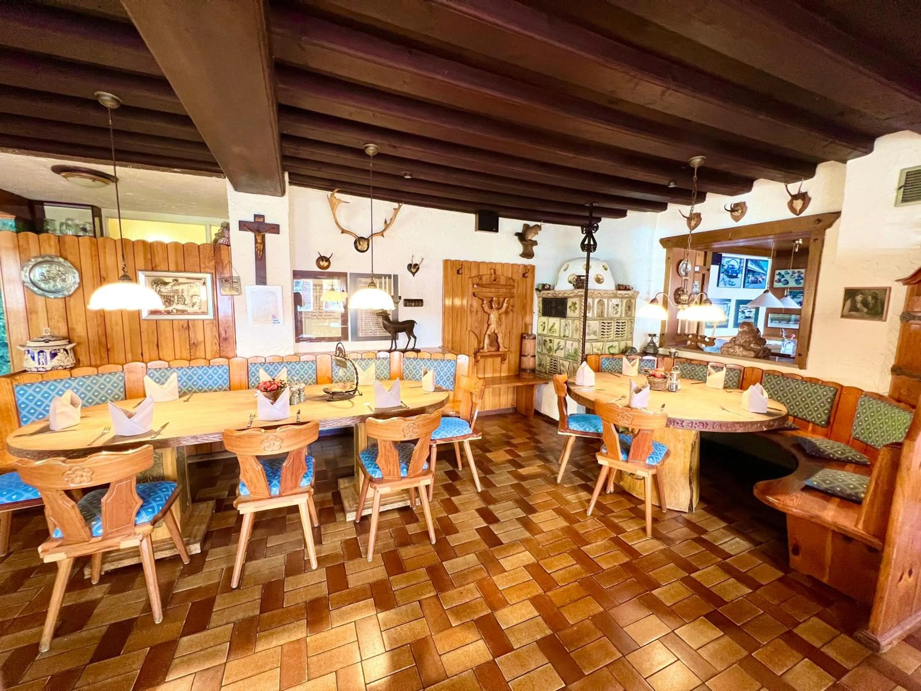 Restaurant/places to eat in Hotel Bärenstüberl