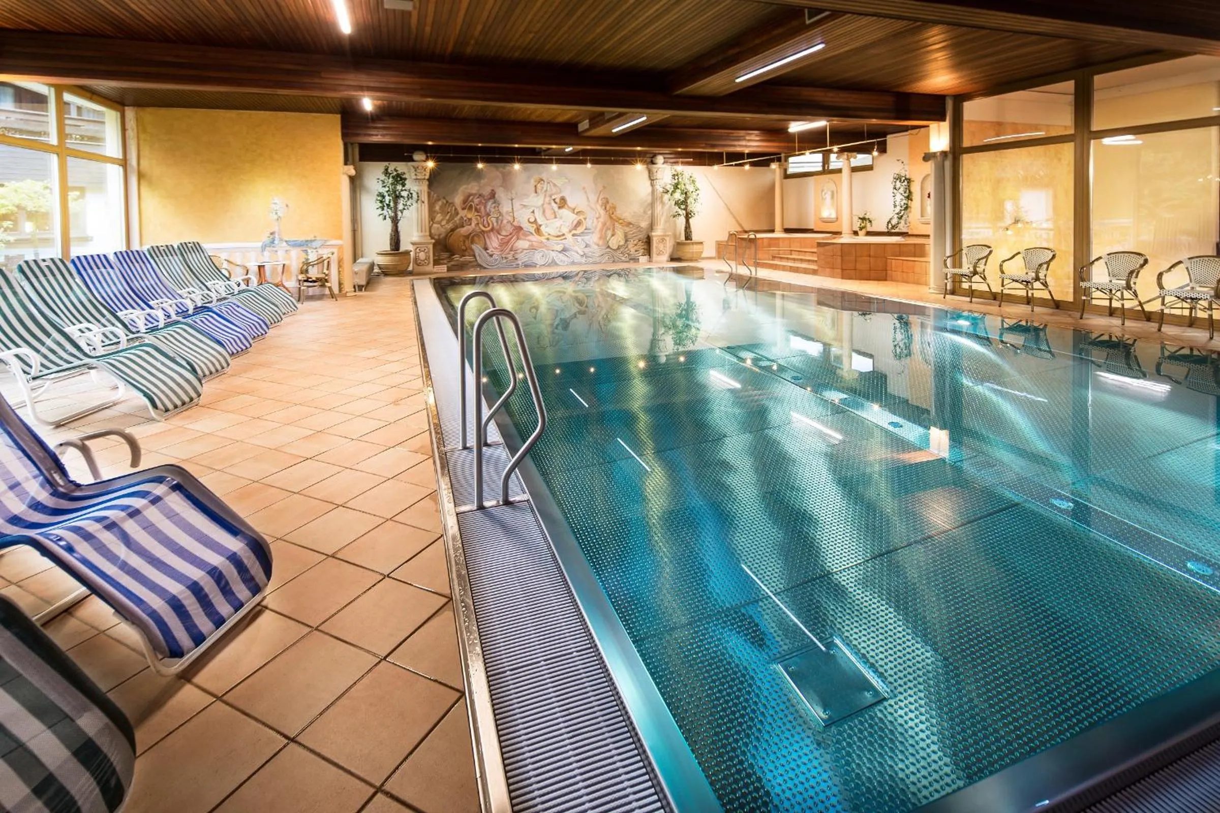 Swimming pool in Vital - und Wellnesshotel Hanneshof