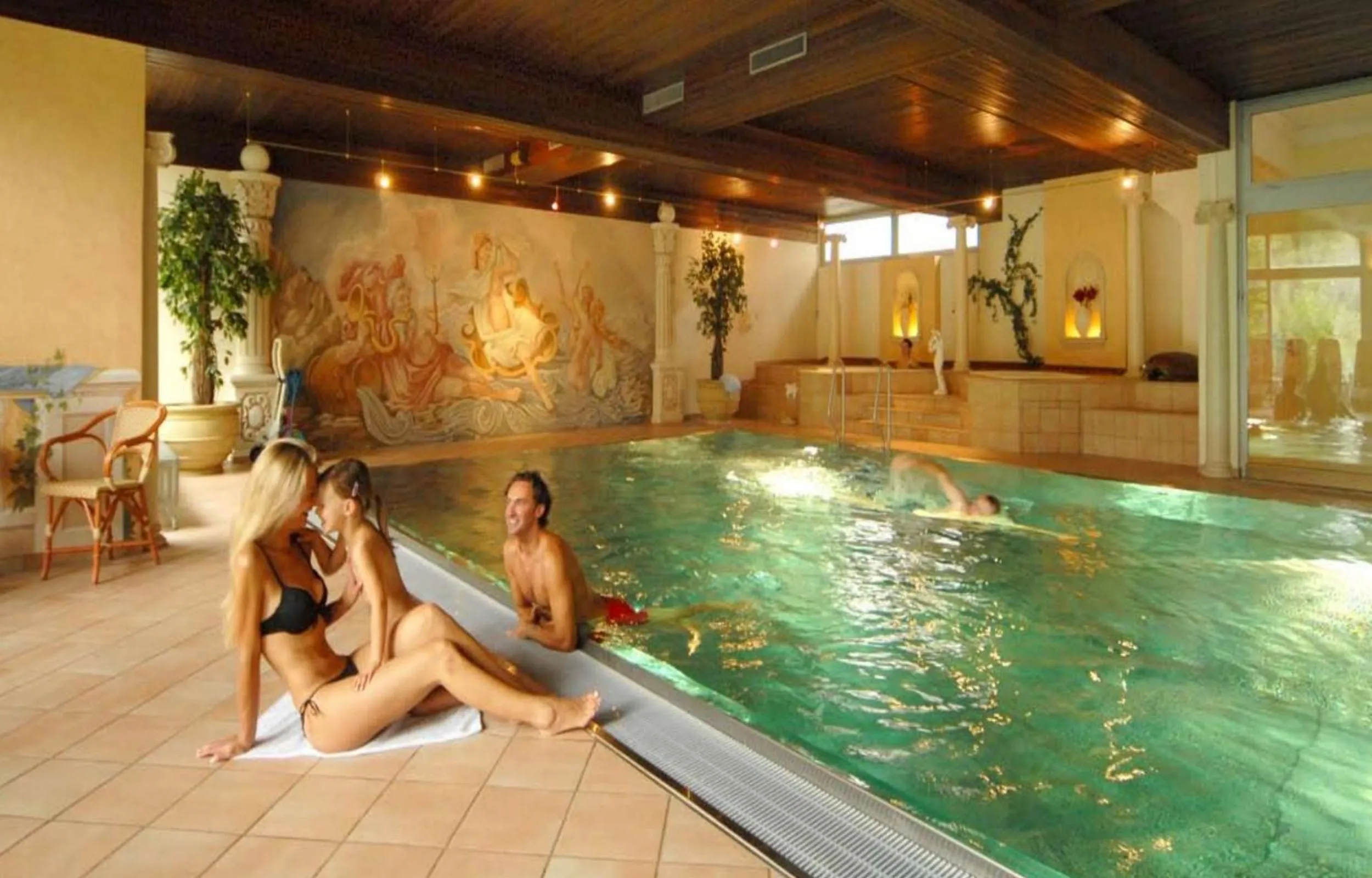 Swimming pool in Vital - und Wellnesshotel Hanneshof