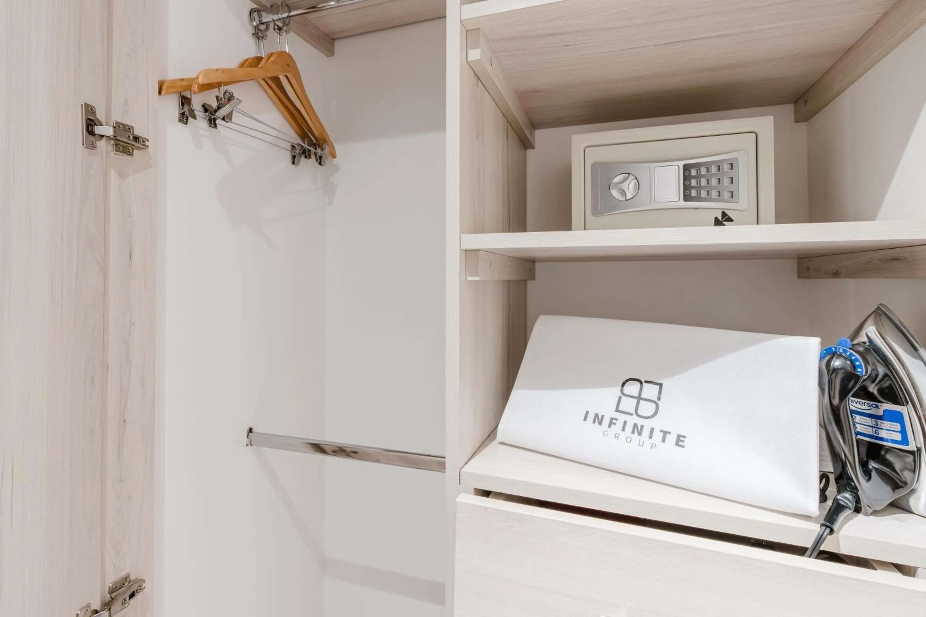 safe in Pop Art Hotel Tocancipá y Centro de Convenciones