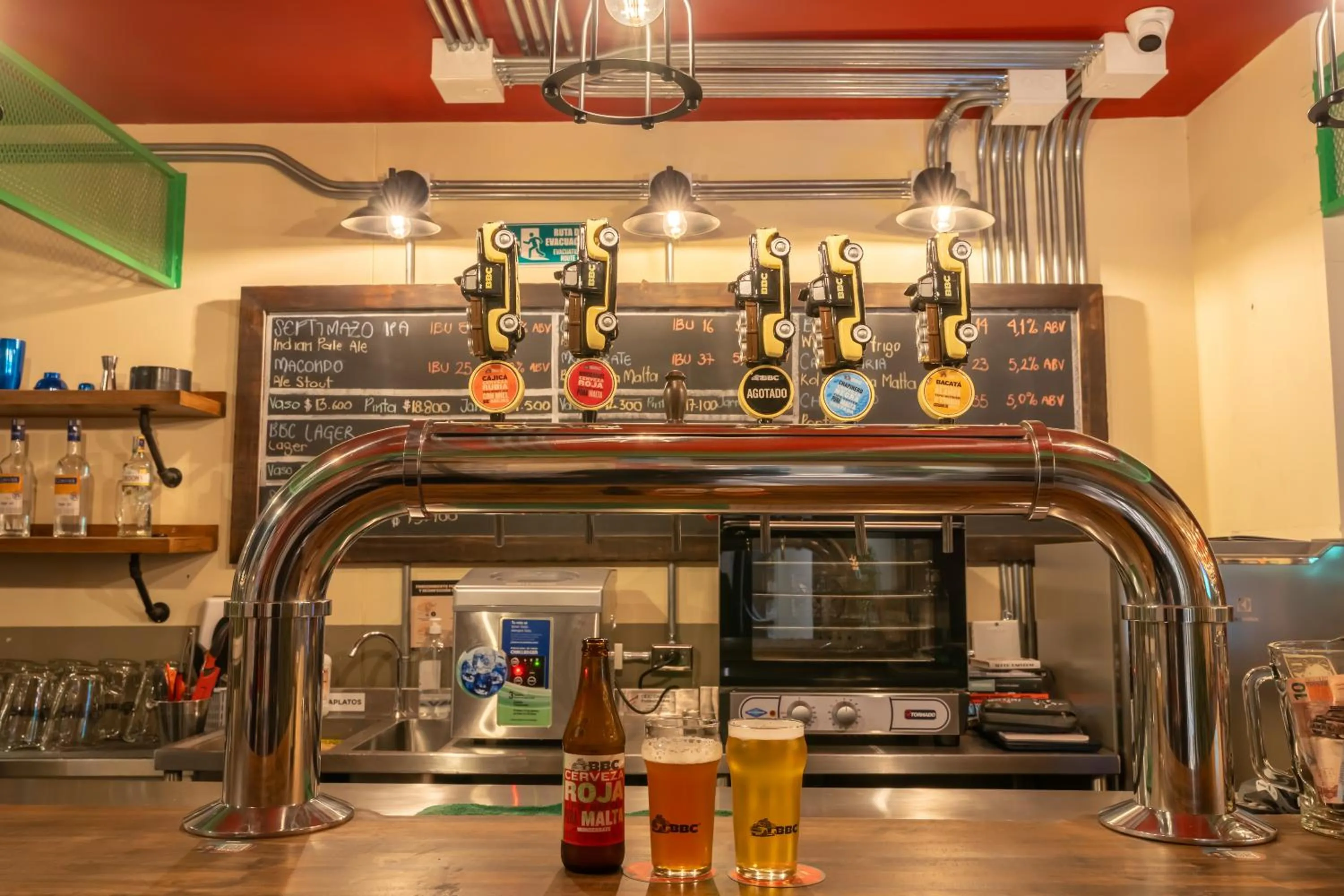 Lounge or bar in Pop Art Hotel Tocancipá y Centro de Convenciones