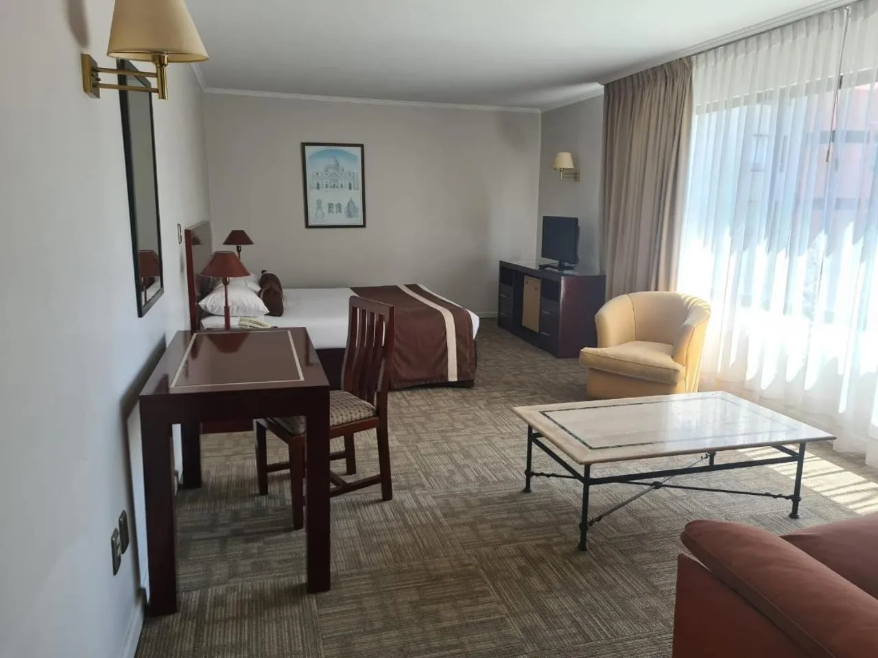 Bedroom, Bed in Hotel Leonardo da Vinci